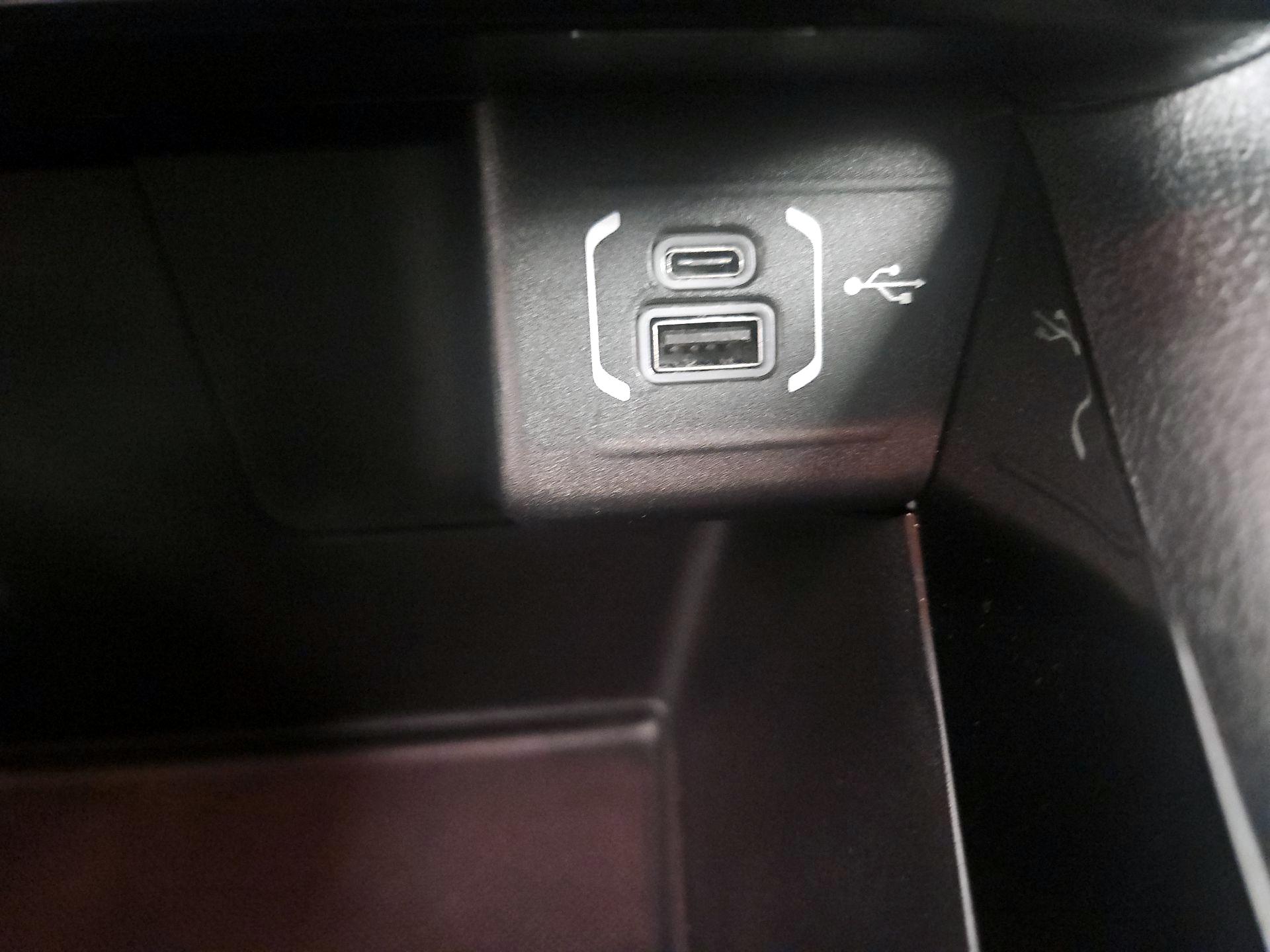 Thumbnail: 2022 Jeep Compass - 19