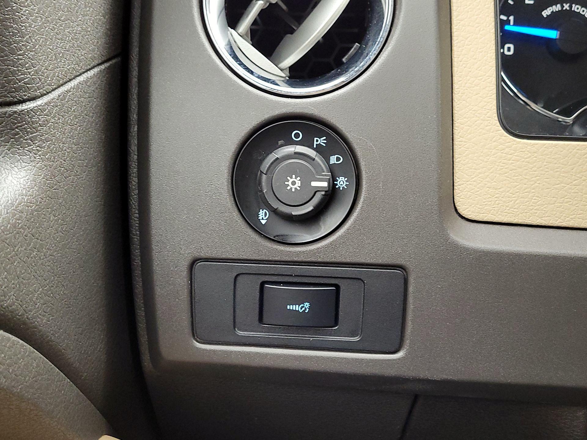 Thumbnail: 2014 Ford F-150 - 13