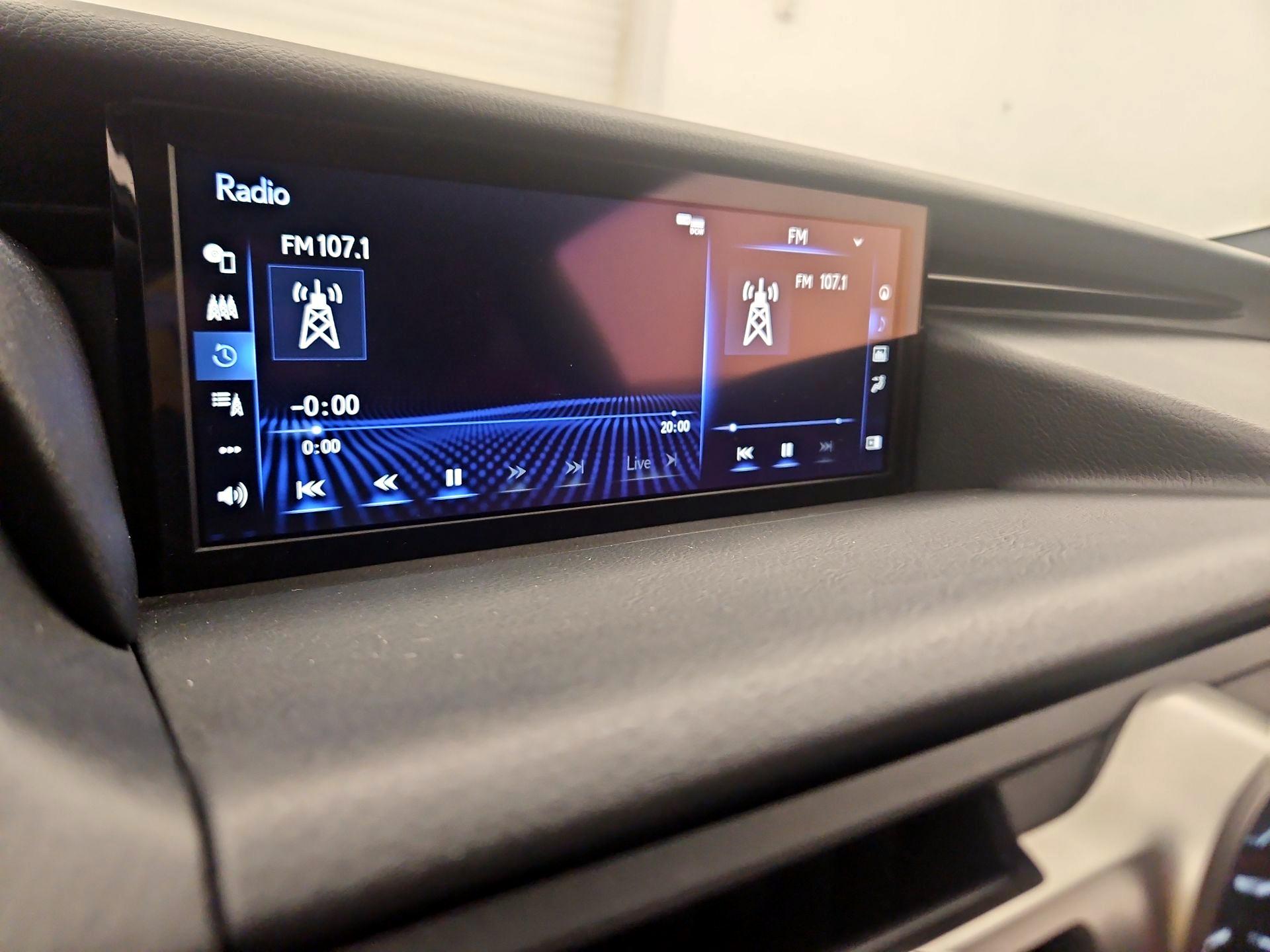 Thumbnail: 2022 Lexus RC - 15