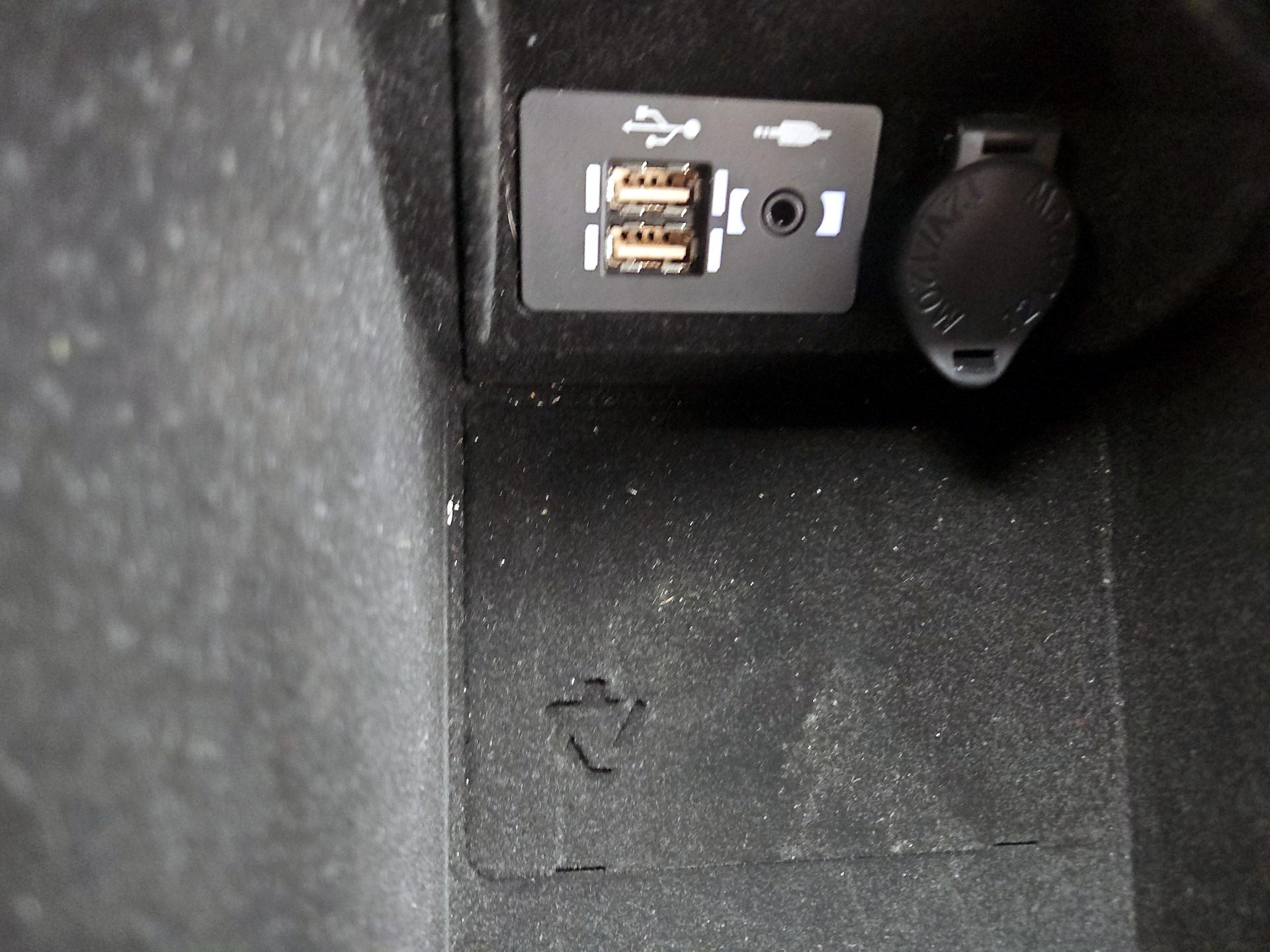 Thumbnail: 2022 Lexus RC - 18