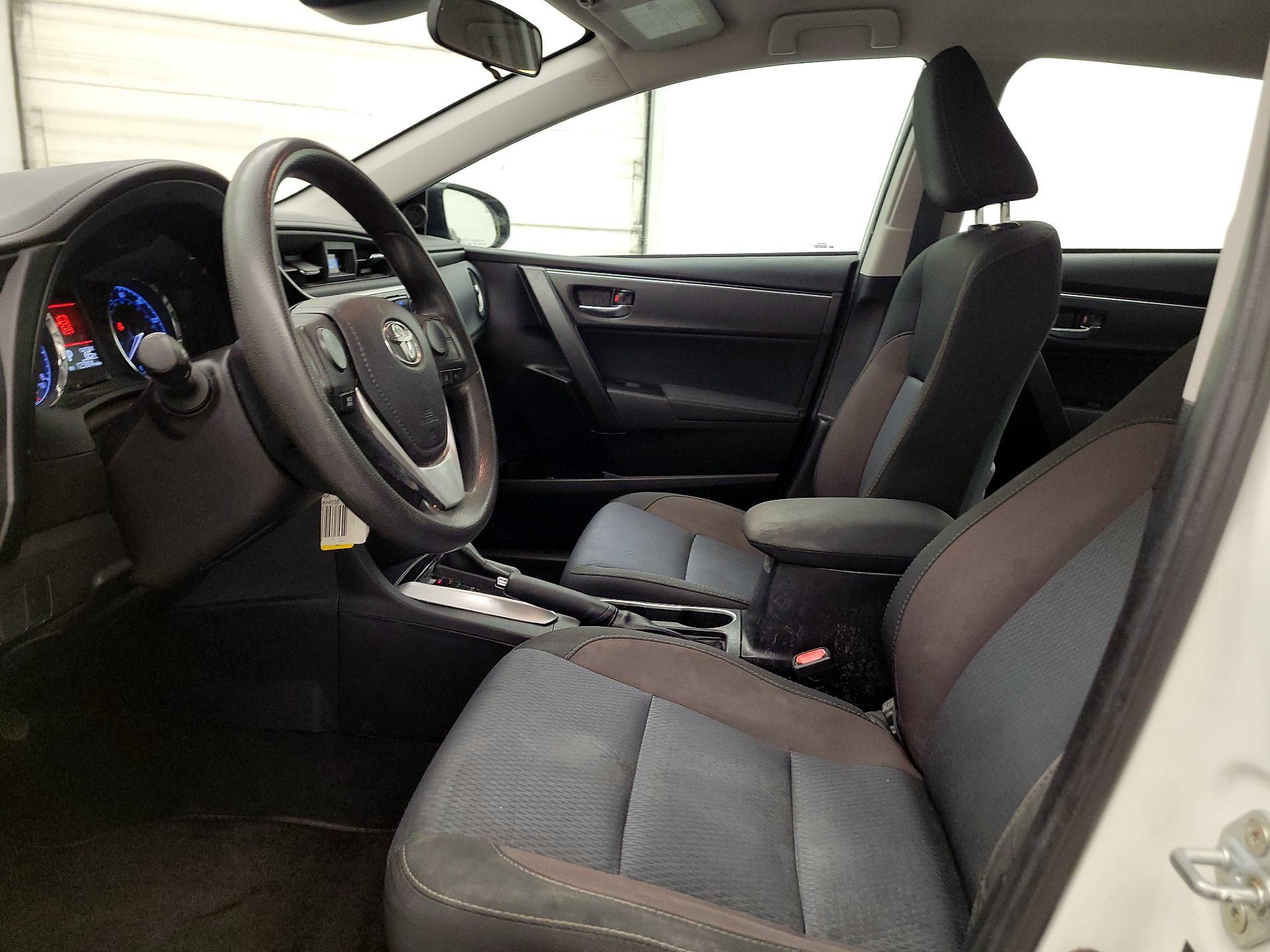 Thumbnail: 2018 Toyota Corolla - 11