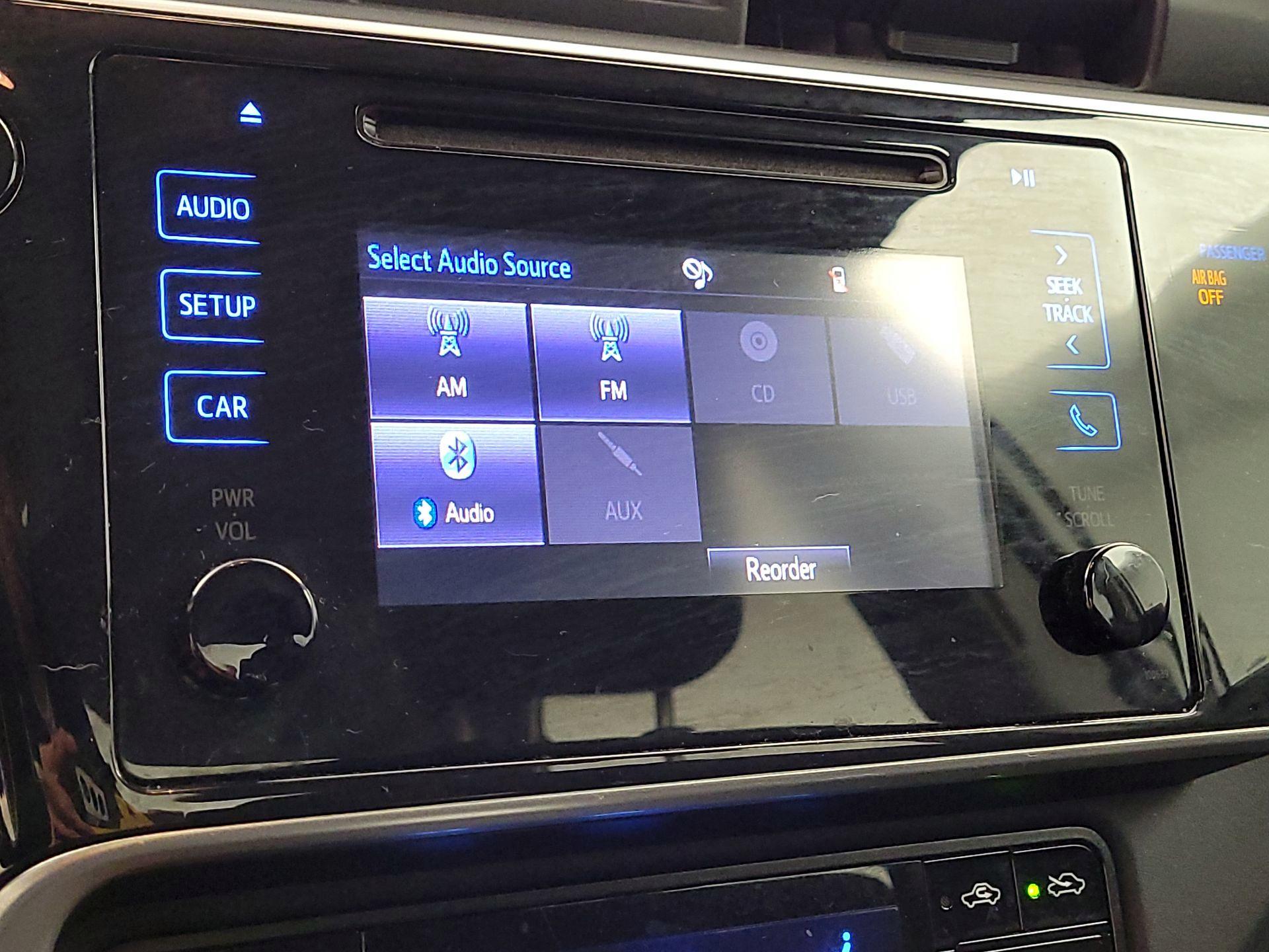 Thumbnail: 2018 Toyota Corolla - 15