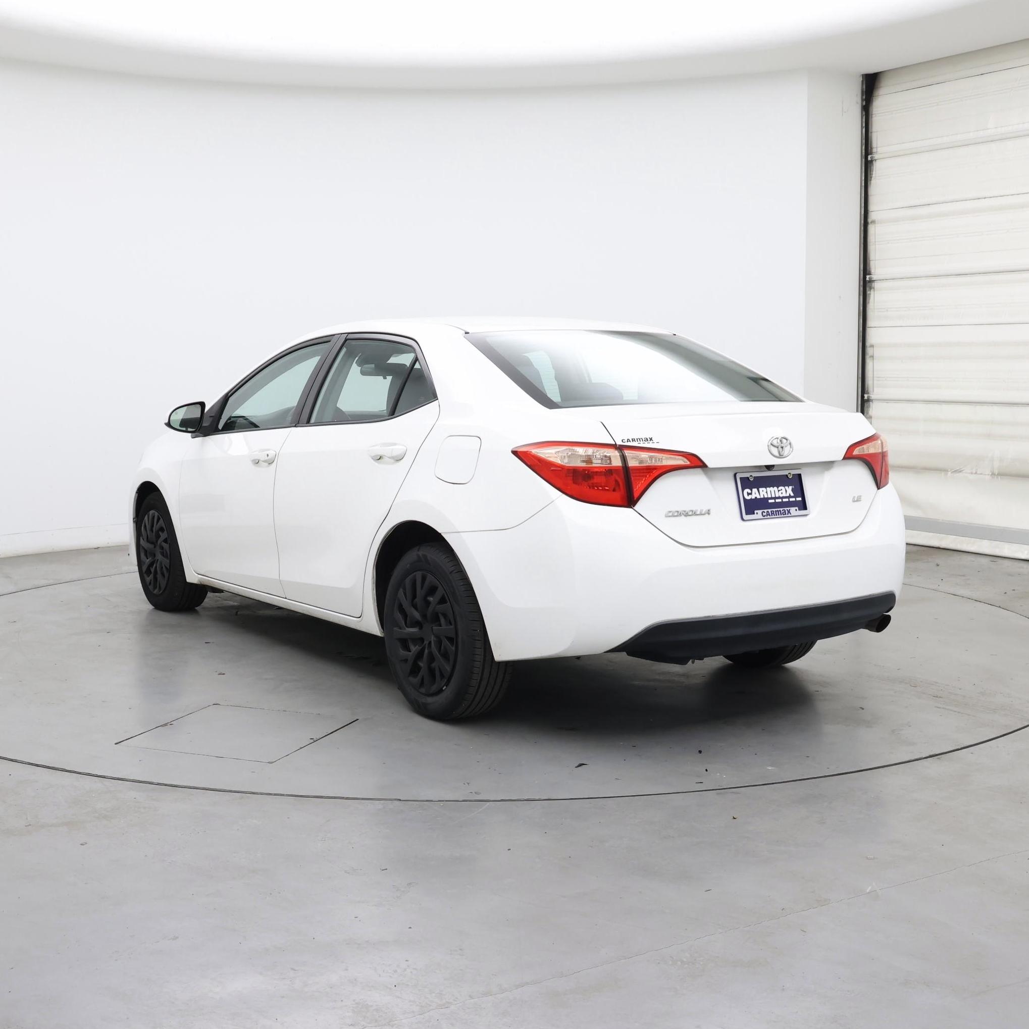 Thumbnail: 2018 Toyota Corolla - 2