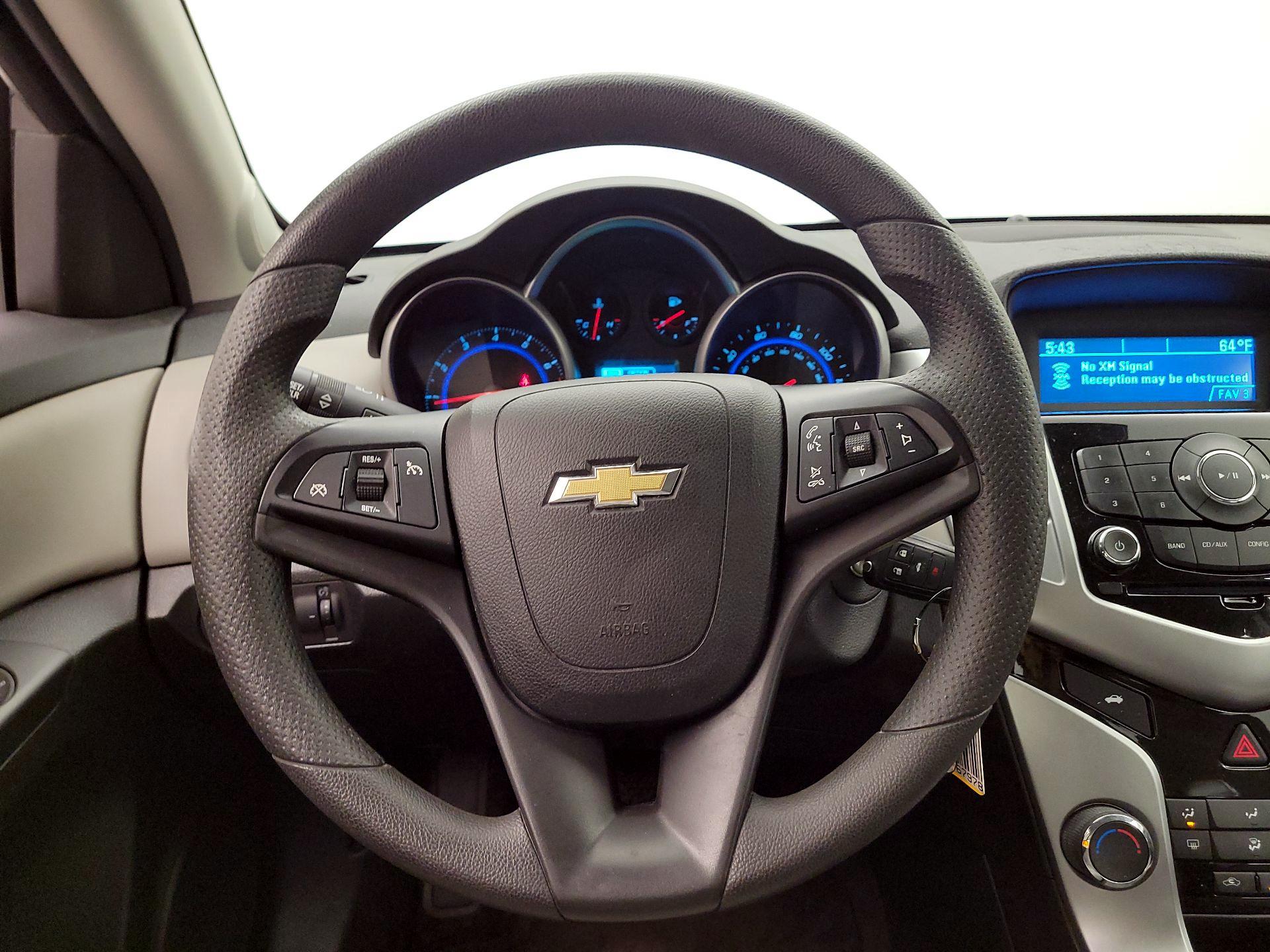 Thumbnail: 2016 Chevrolet Cruze - 10
