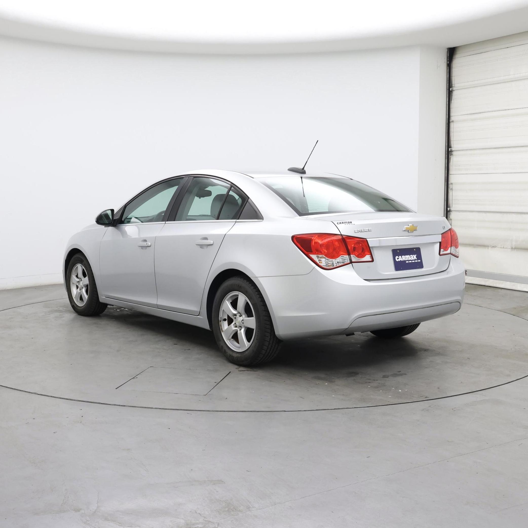 Thumbnail: 2016 Chevrolet Cruze - 2