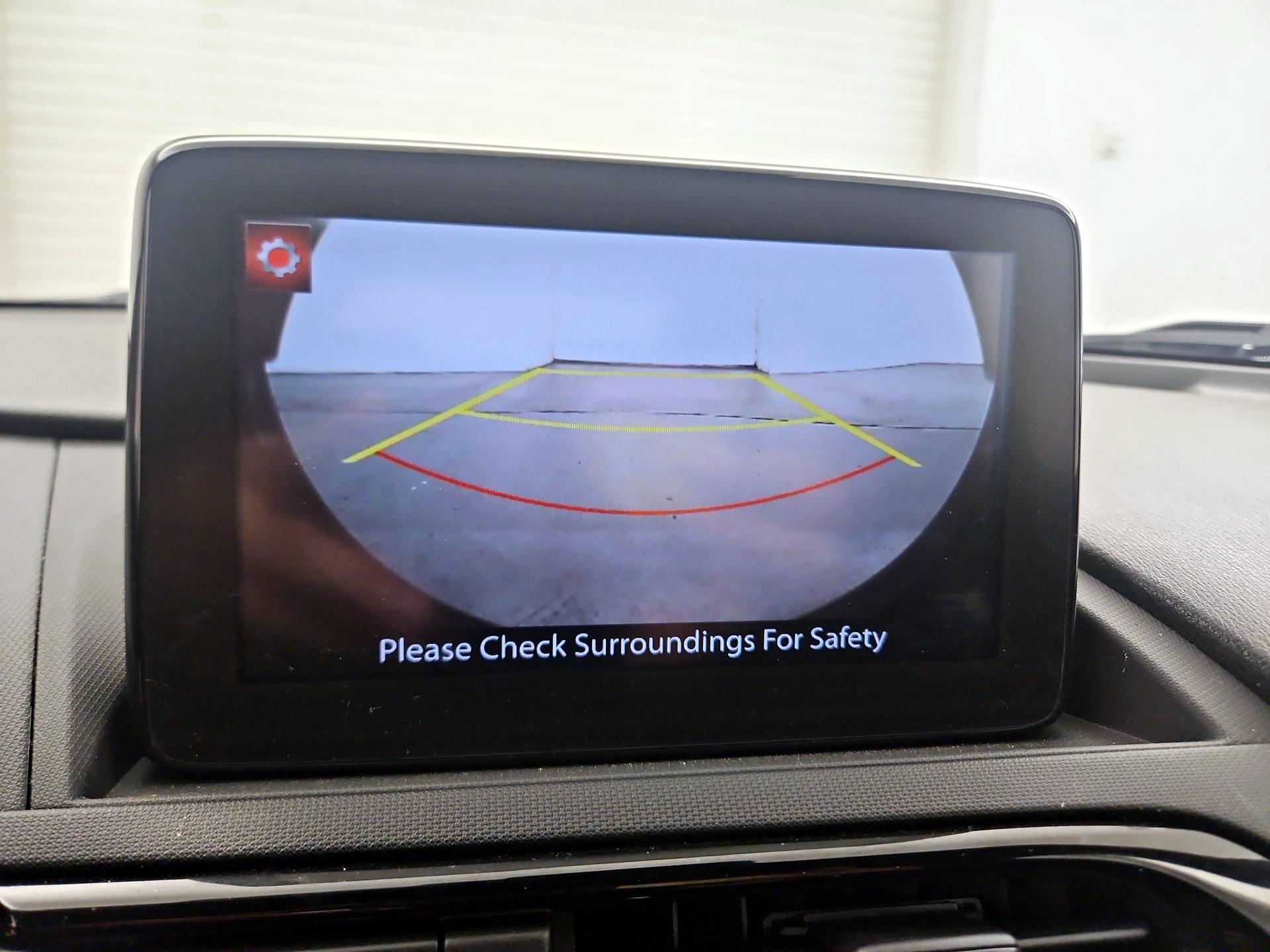 Thumbnail: 2021 Mazda MX-5 Miata - 14