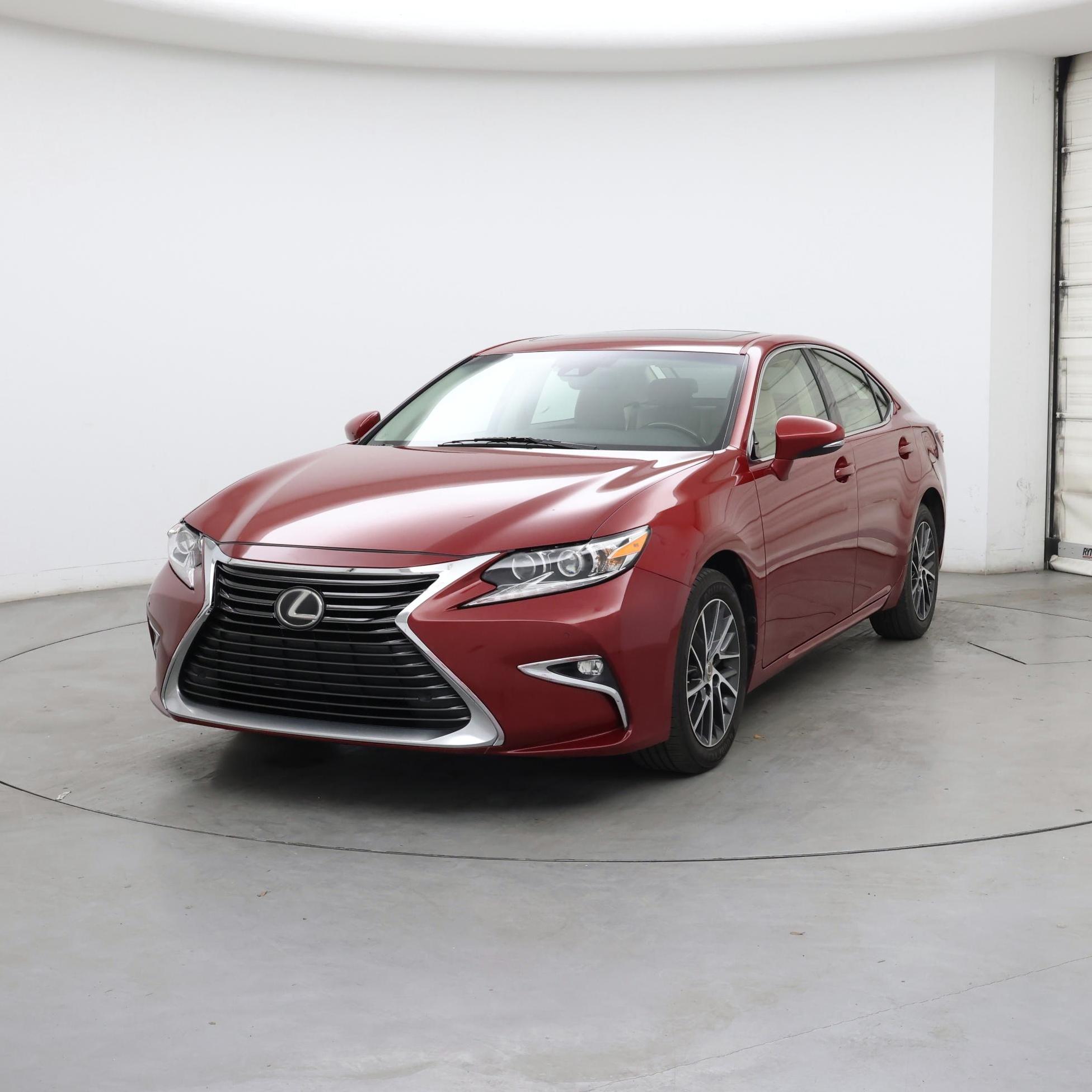 Thumbnail: 2016 Lexus ES - 4