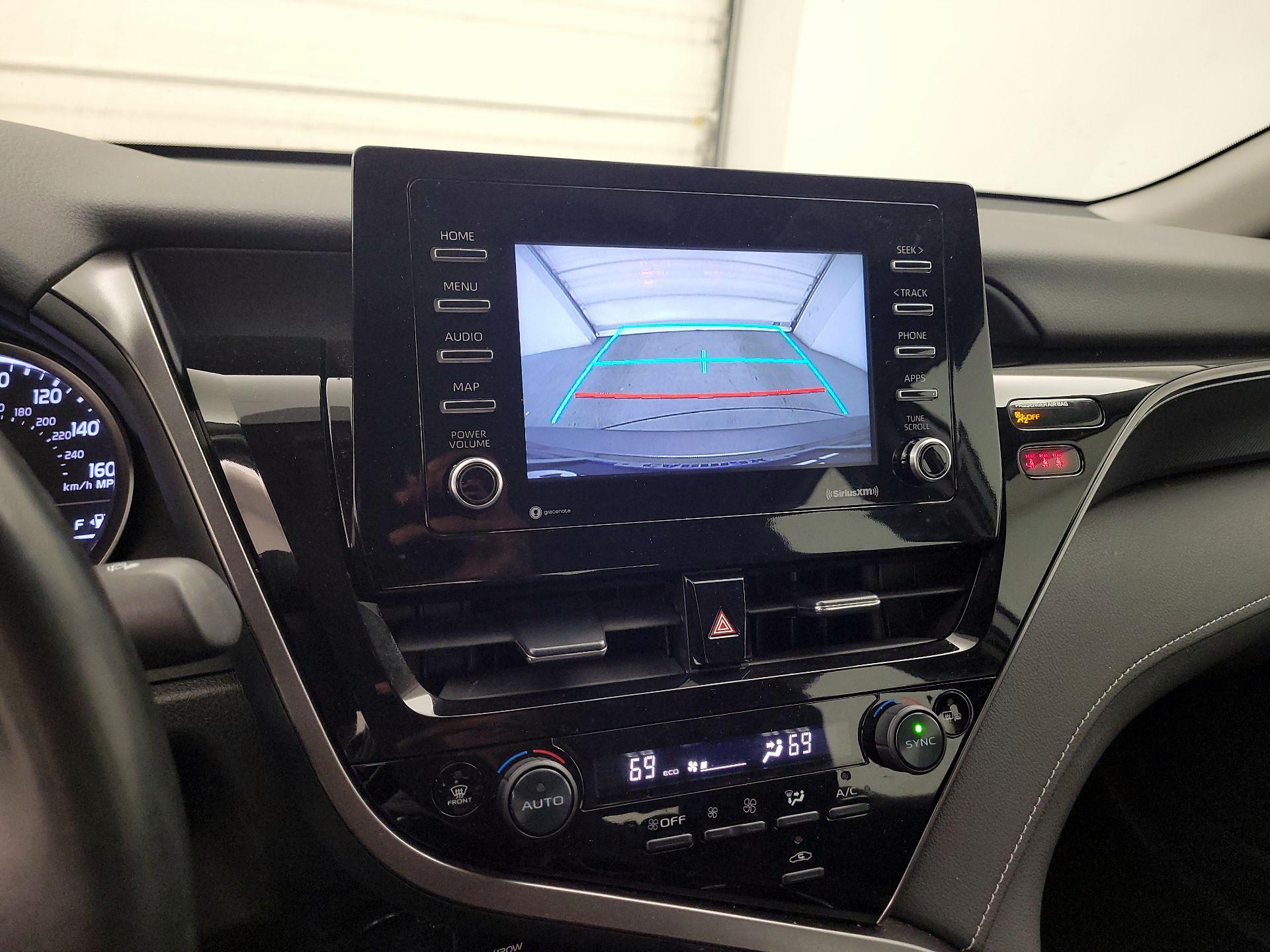 Thumbnail: 2022 Toyota Camry - 14