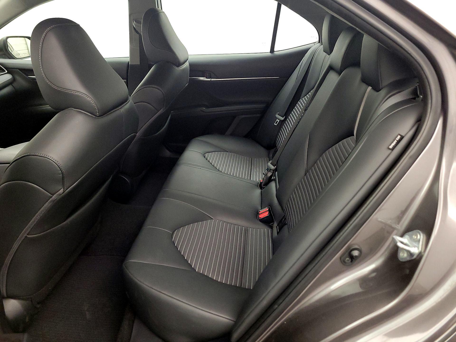 Thumbnail: 2022 Toyota Camry - 19