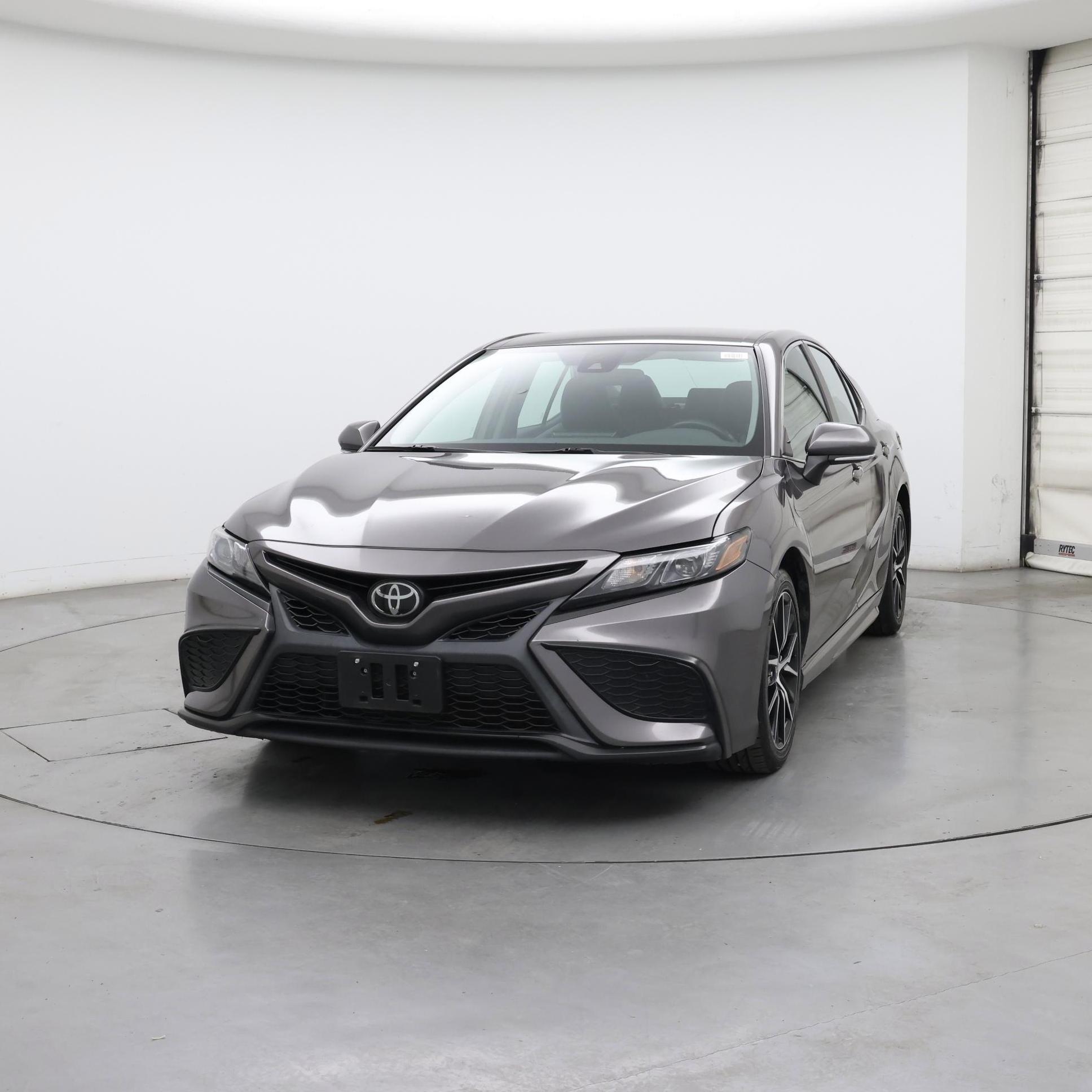 Thumbnail: 2022 Toyota Camry - 4