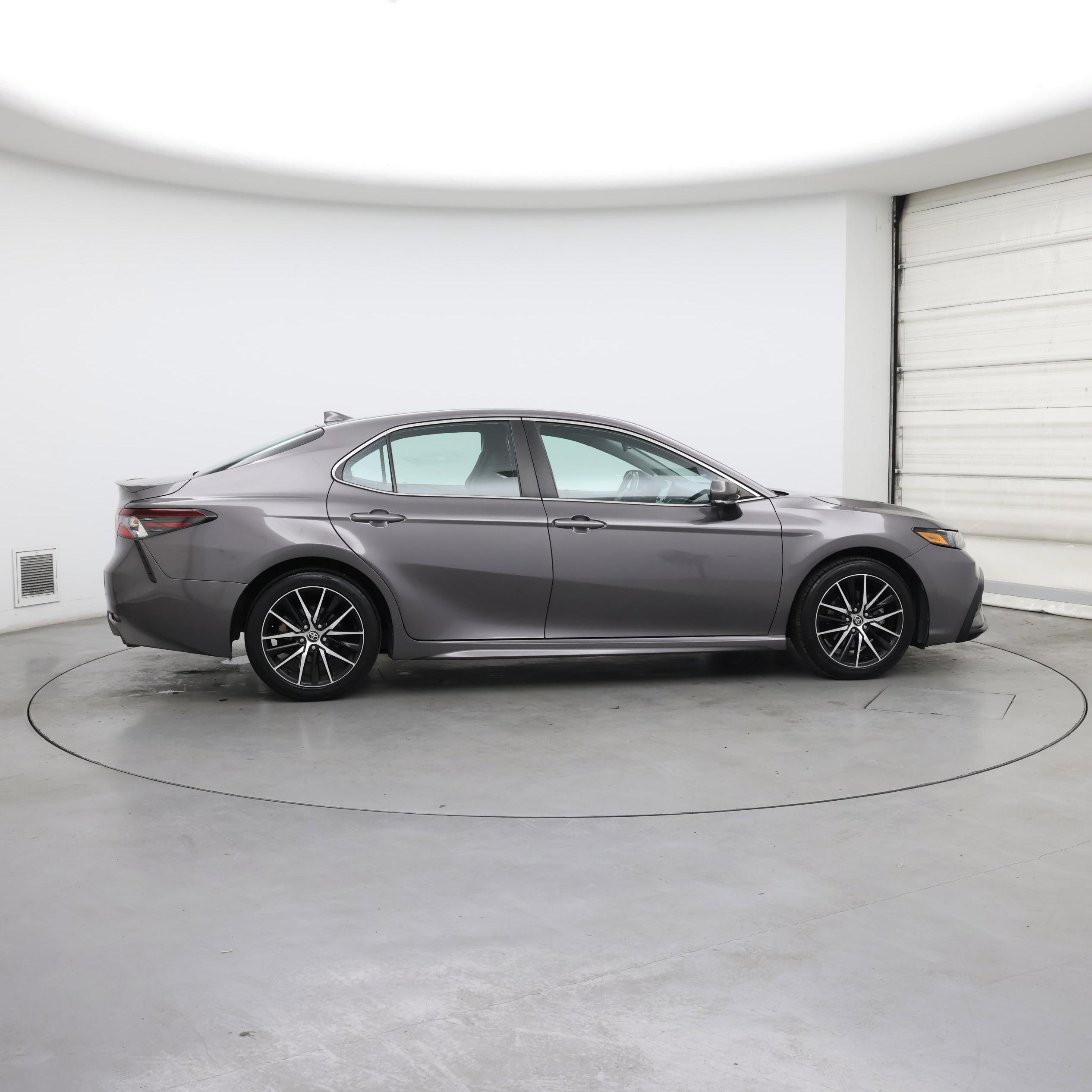 Thumbnail: 2022 Toyota Camry - 7