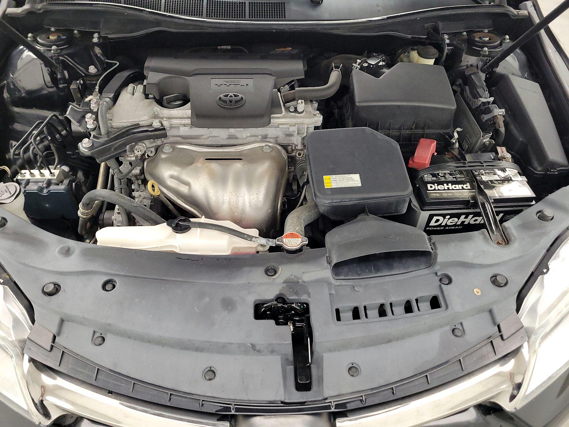 Thumbnail: 2016 Toyota Camry - 17