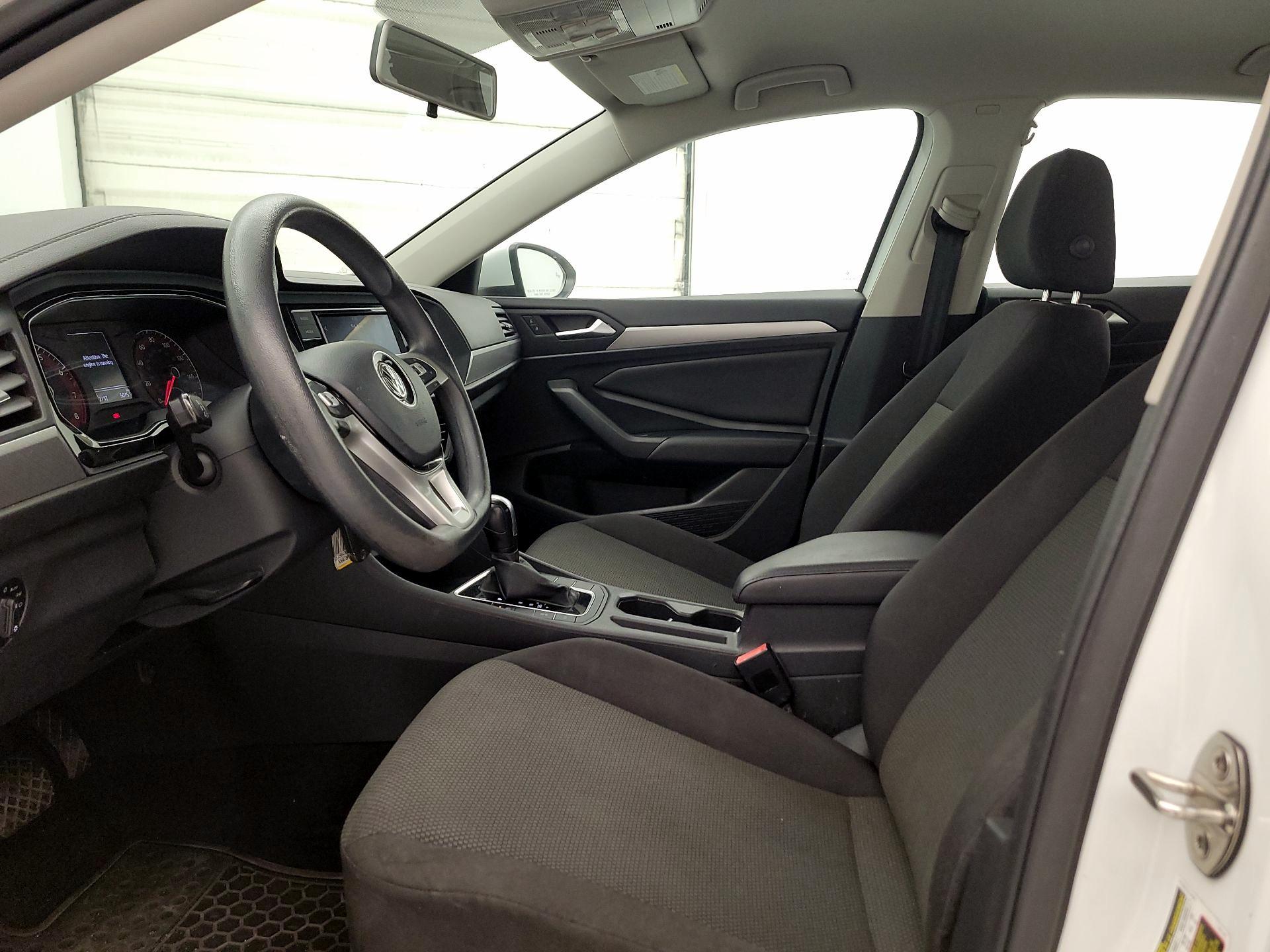 Thumbnail: 2019 Volkswagen Jetta - 11