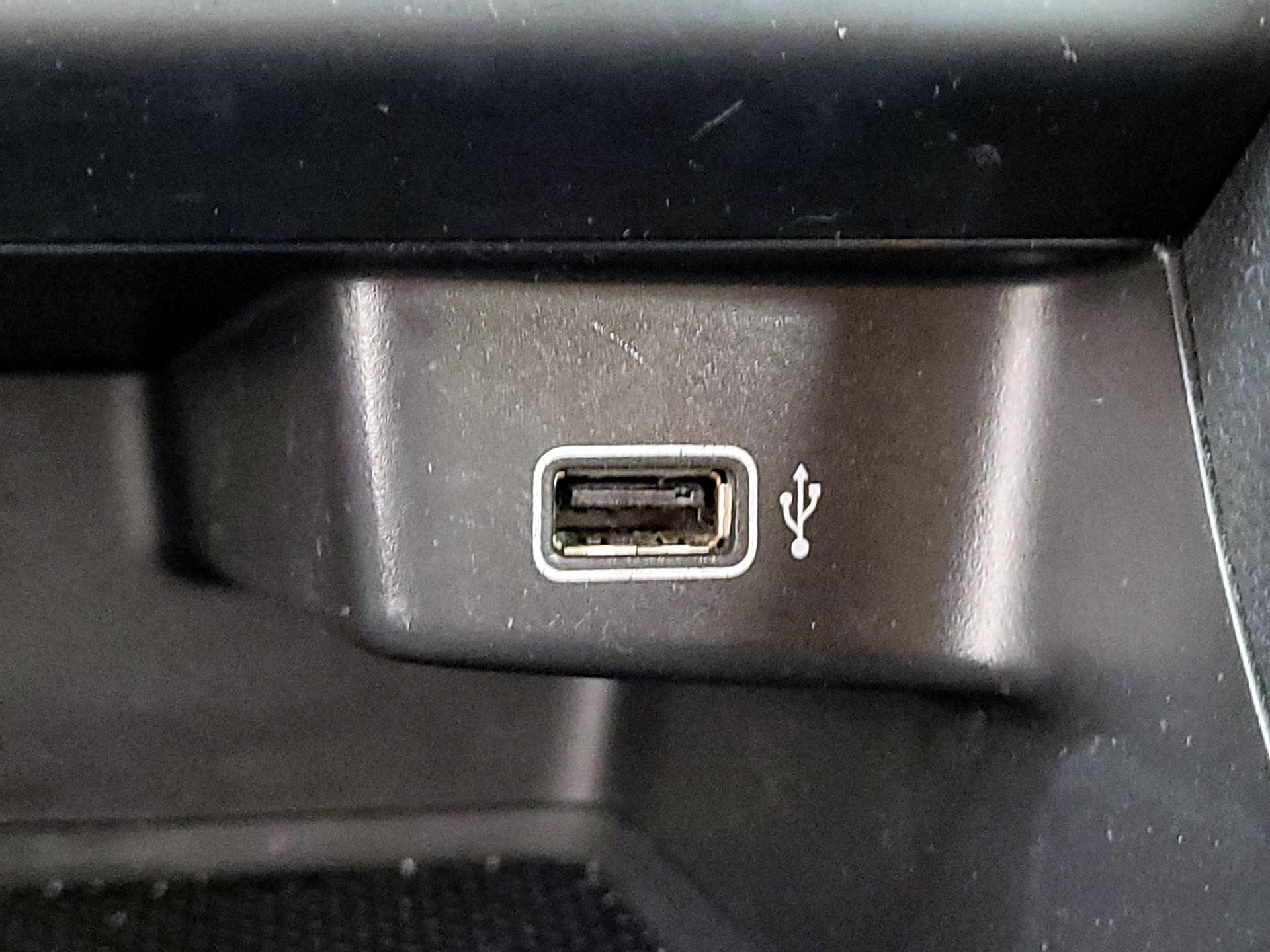 Thumbnail: 2019 Volkswagen Jetta - 18