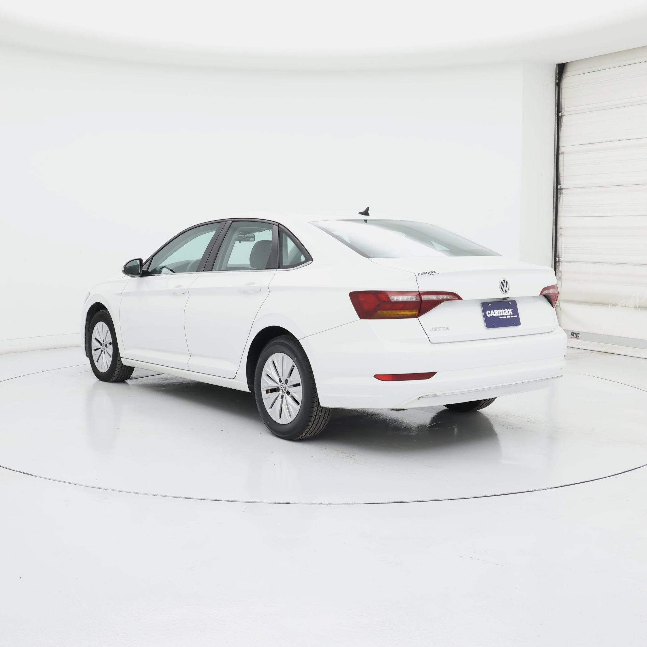 Thumbnail: 2019 Volkswagen Jetta - 2