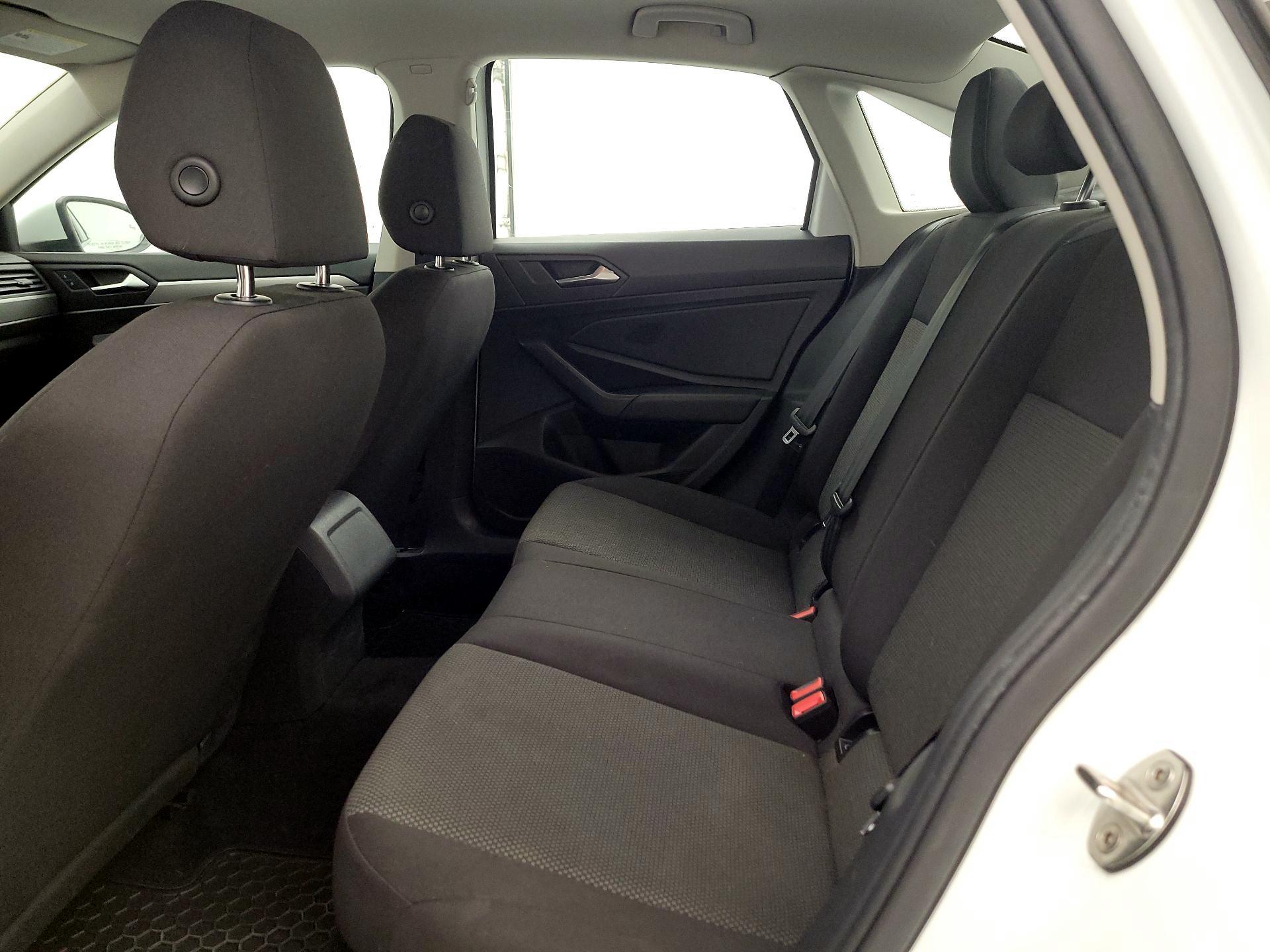 Thumbnail: 2019 Volkswagen Jetta - 19