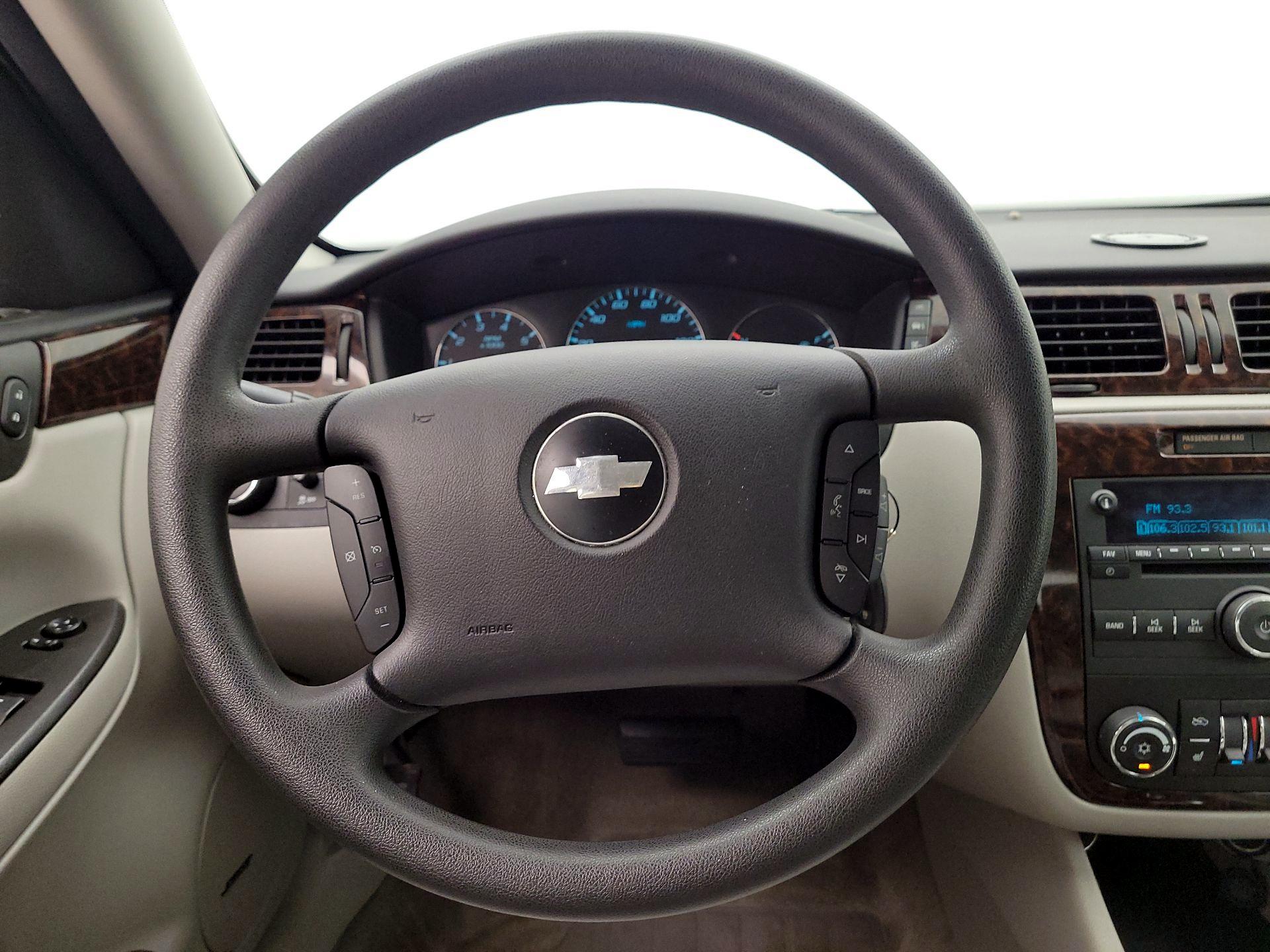 Thumbnail: 2015 Chevrolet Impala - 10