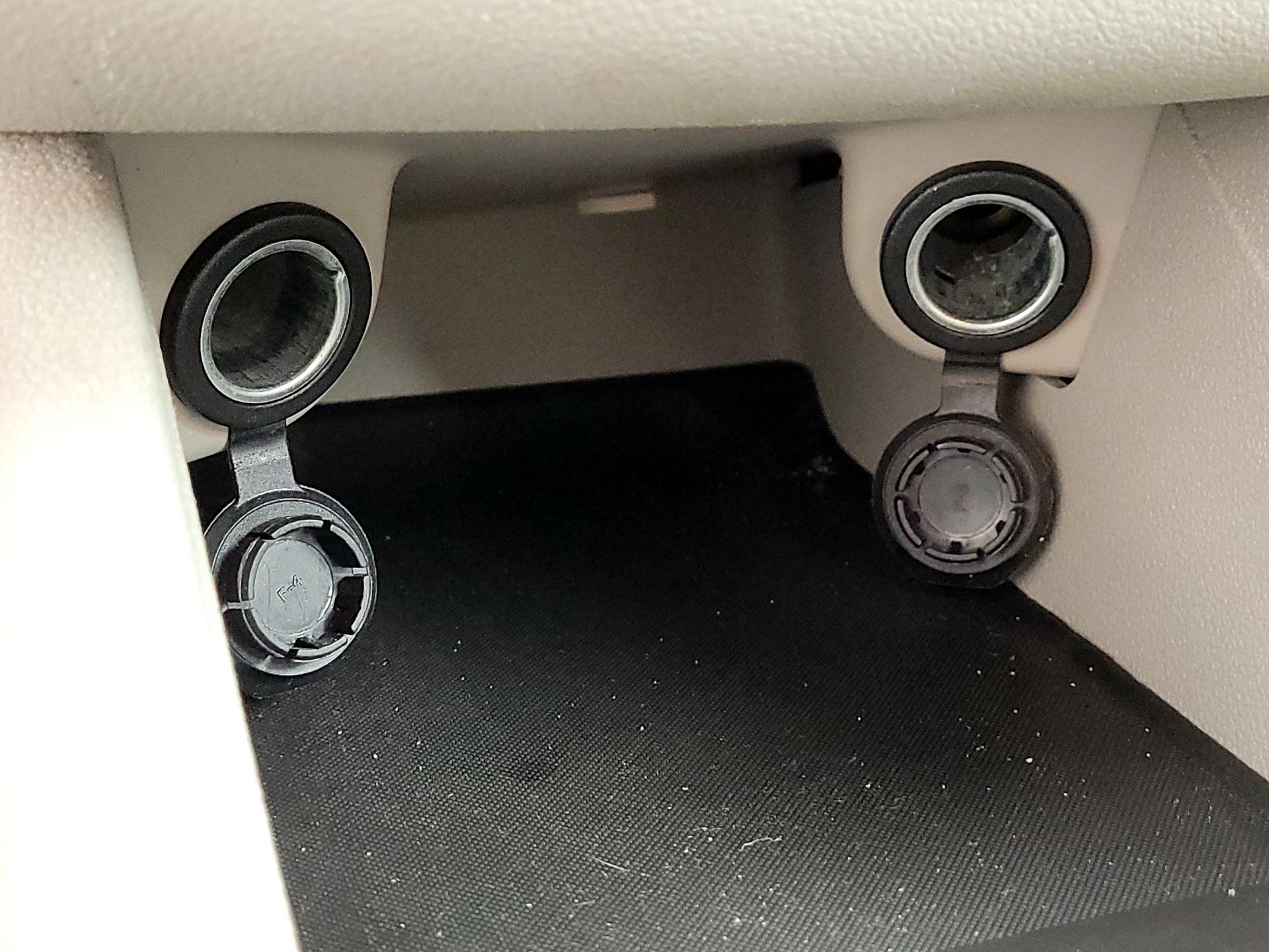 Thumbnail: 2015 Chevrolet Impala - 17