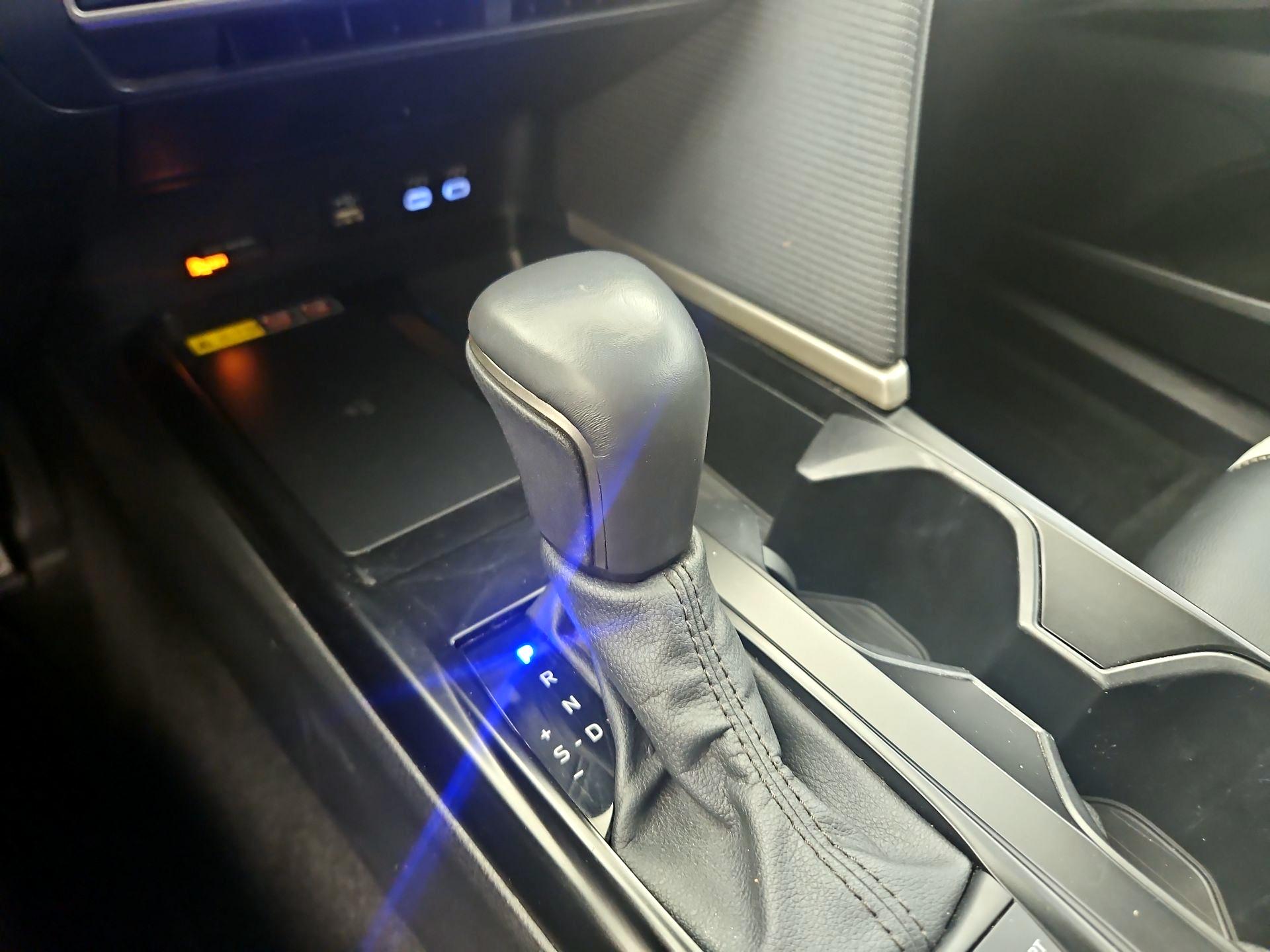 Thumbnail: 2025 Toyota Camry - 17