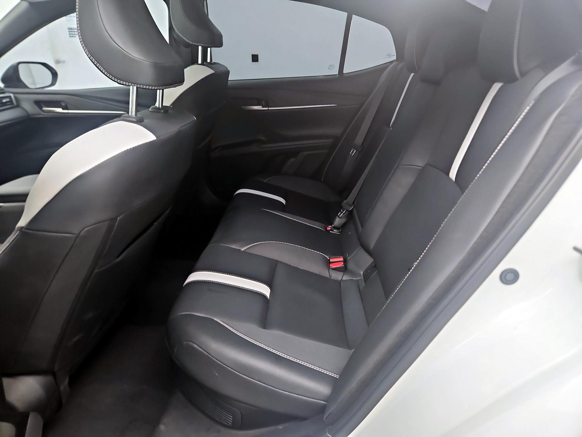 Thumbnail: 2025 Toyota Camry - 20