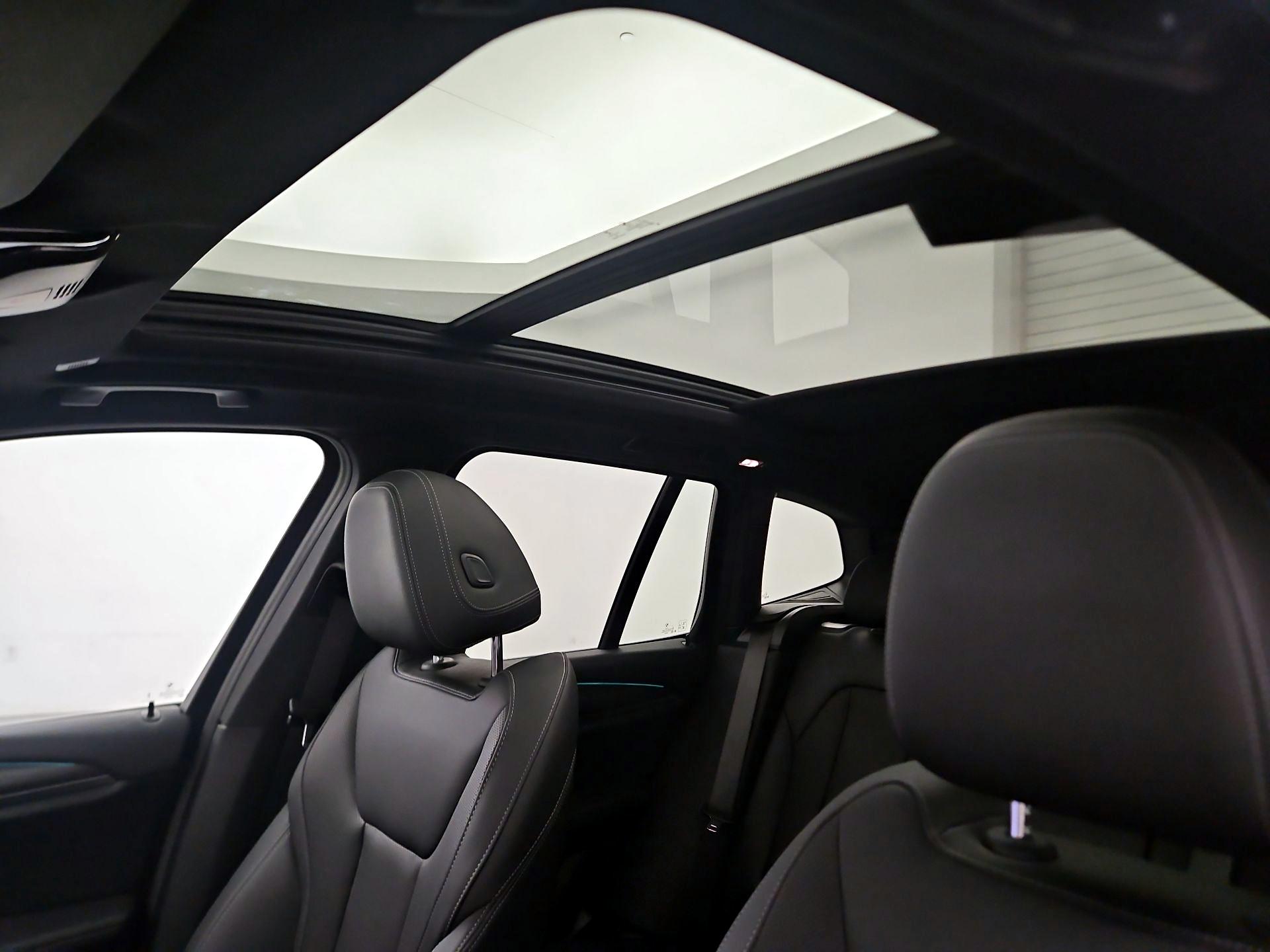 Thumbnail: 2023 BMW X3 - 19