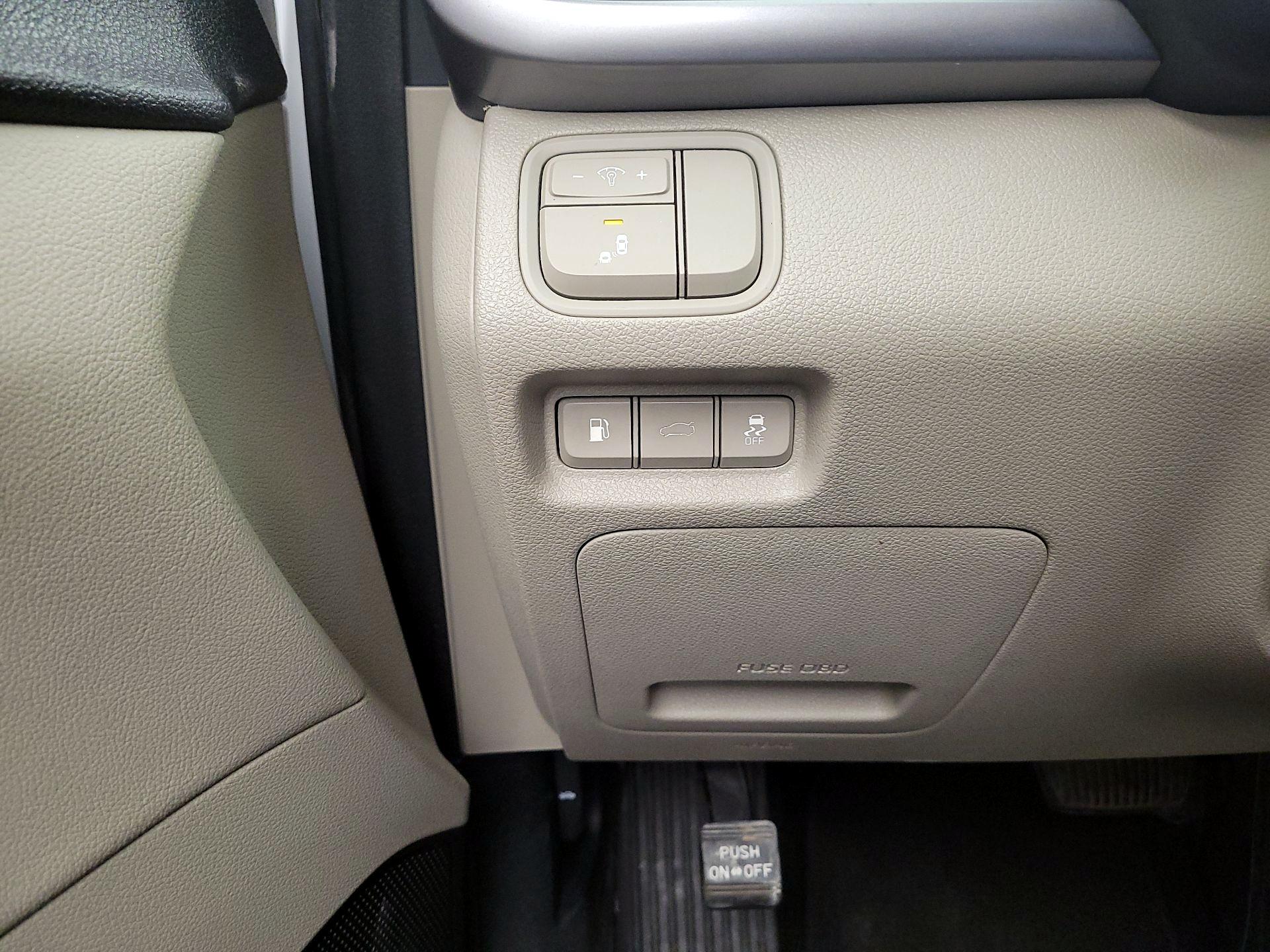 Thumbnail: 2018 Kia Optima - 13