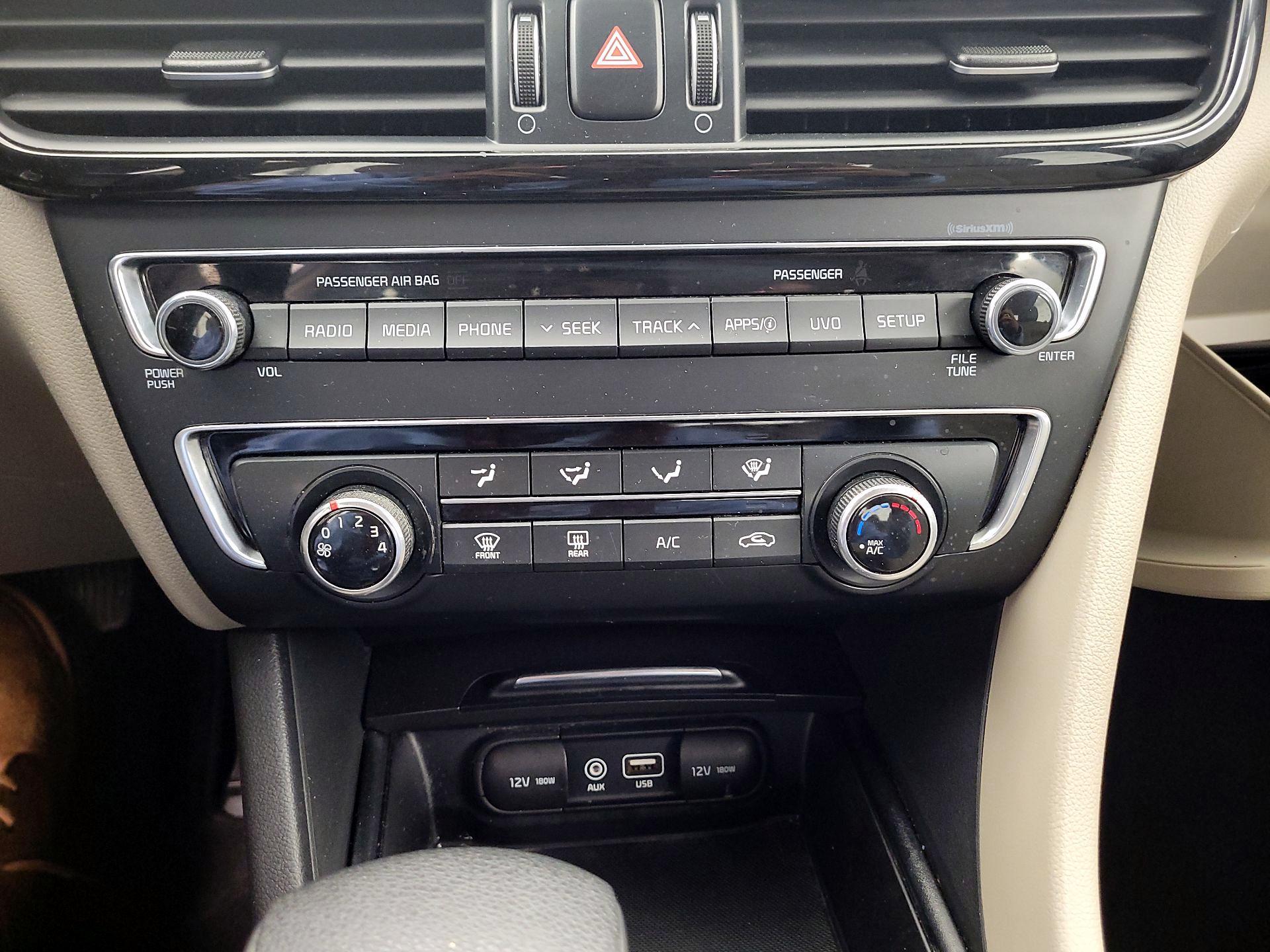 Thumbnail: 2018 Kia Optima - 16