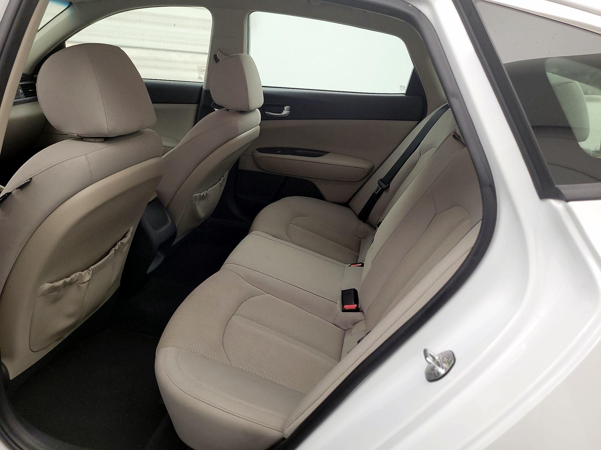 Thumbnail: 2018 Kia Optima - 19