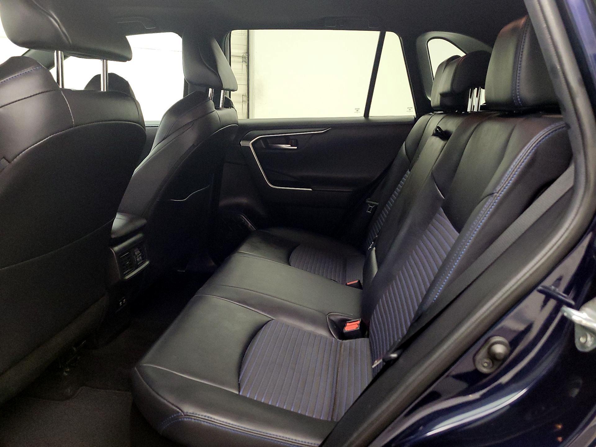 Thumbnail: 2020 Toyota RAV4 - 19