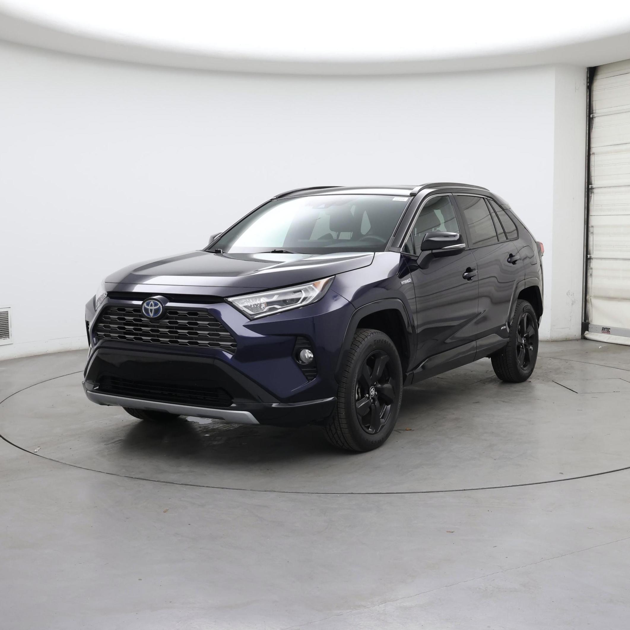 Thumbnail: 2020 Toyota RAV4 - 4