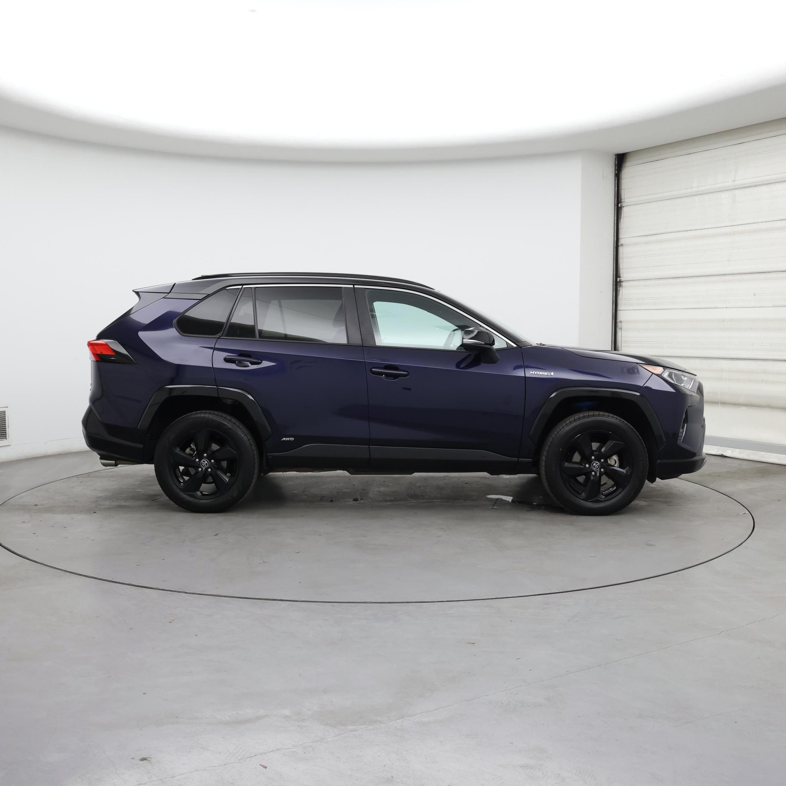 Thumbnail: 2020 Toyota RAV4 - 7