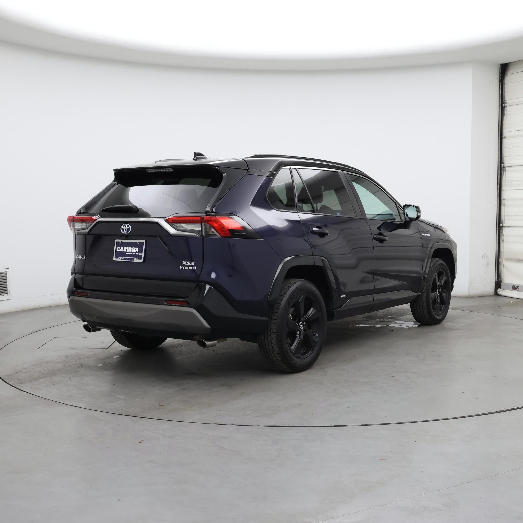 Thumbnail: 2020 Toyota RAV4 - 8