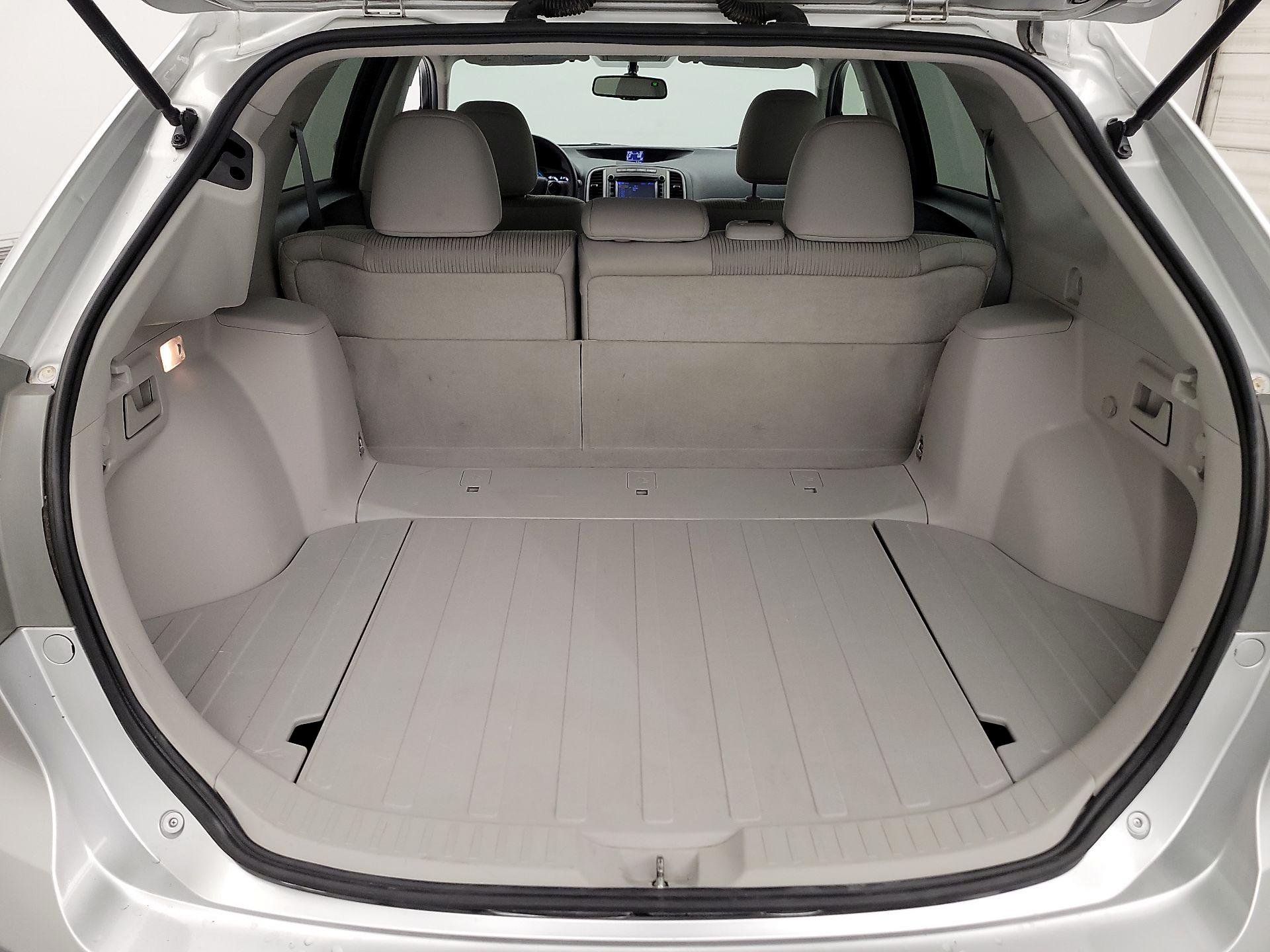 Thumbnail: 2014 Toyota Venza - 19