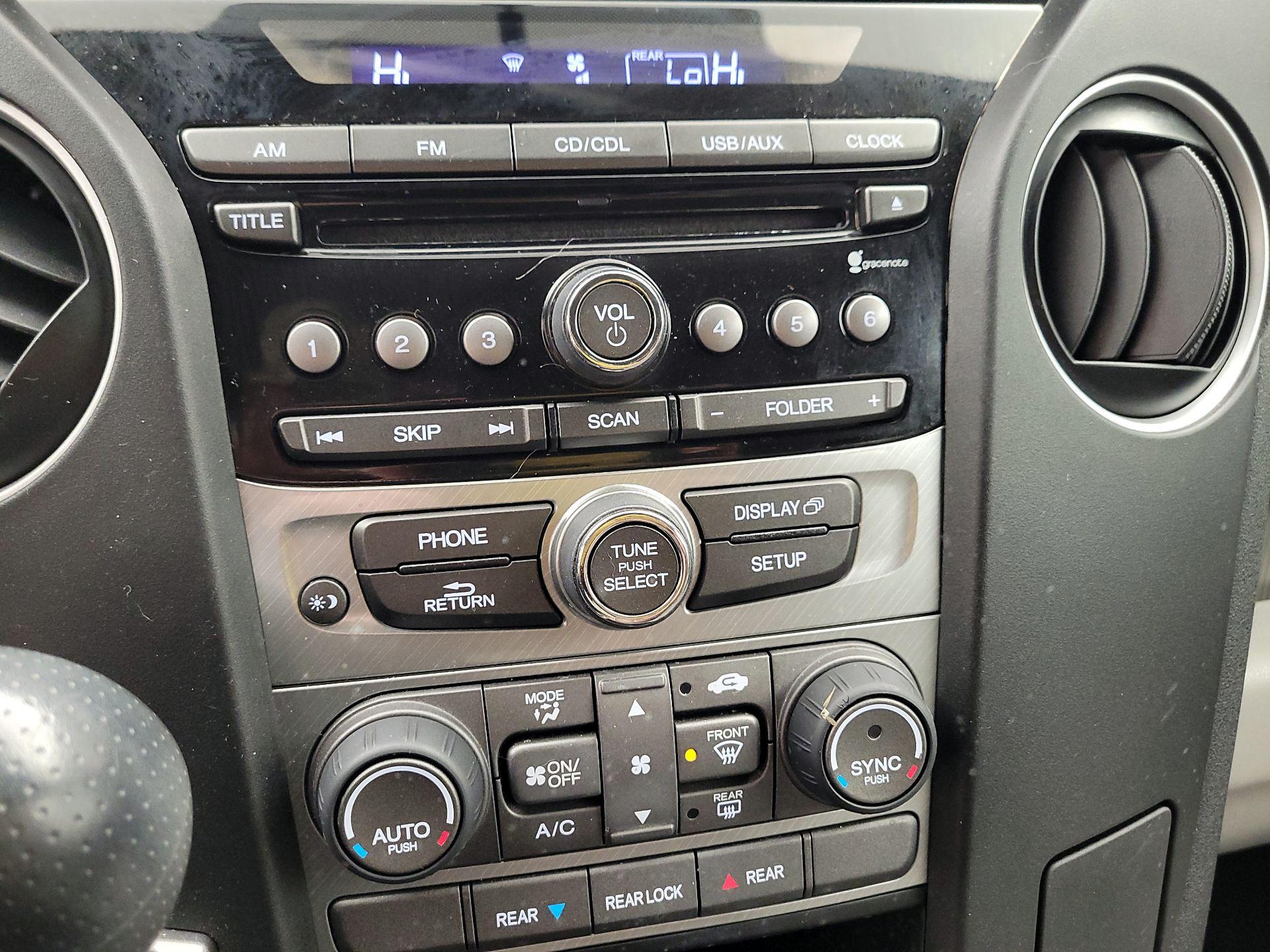 Thumbnail: 2014 Honda Pilot - 16