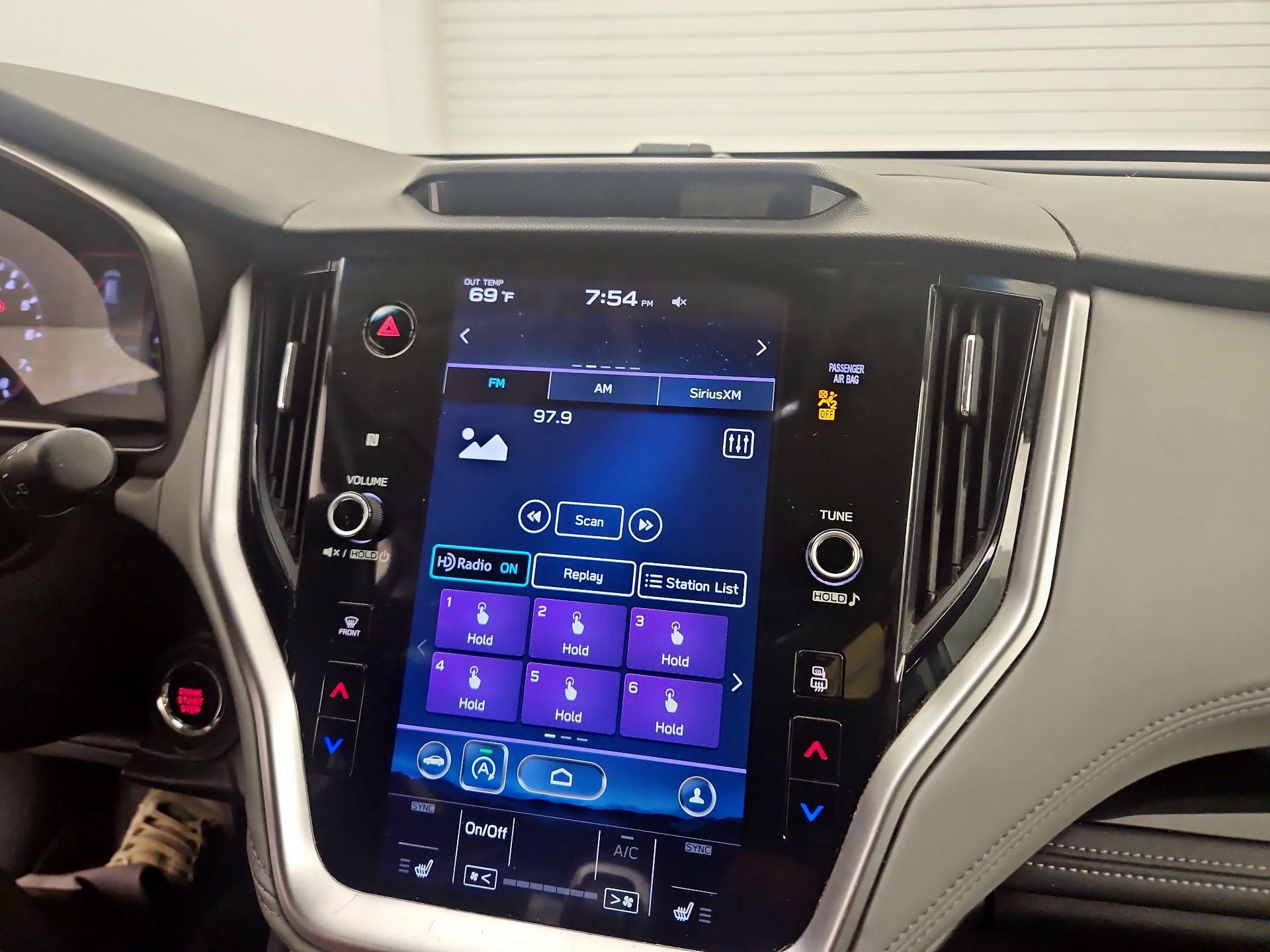 Thumbnail: 2022 Subaru Outback - 13