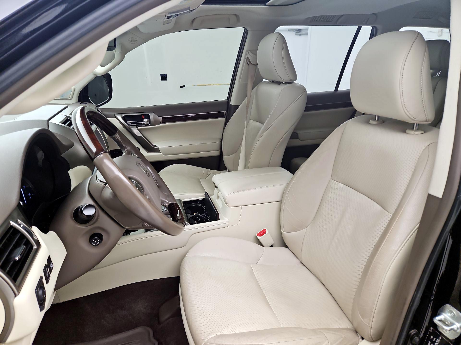 Thumbnail: 2017 Lexus GX - 11