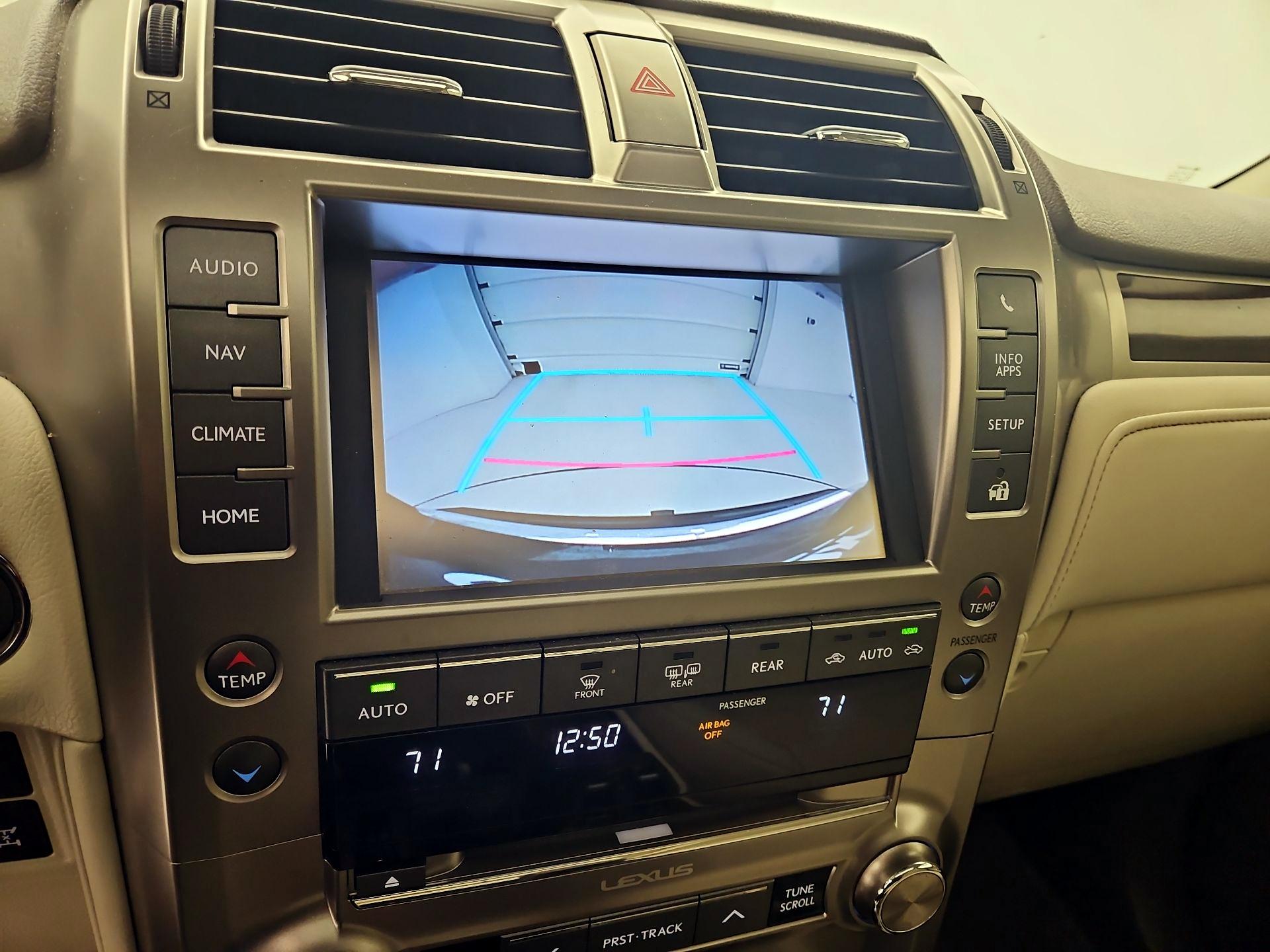 Thumbnail: 2017 Lexus GX - 15