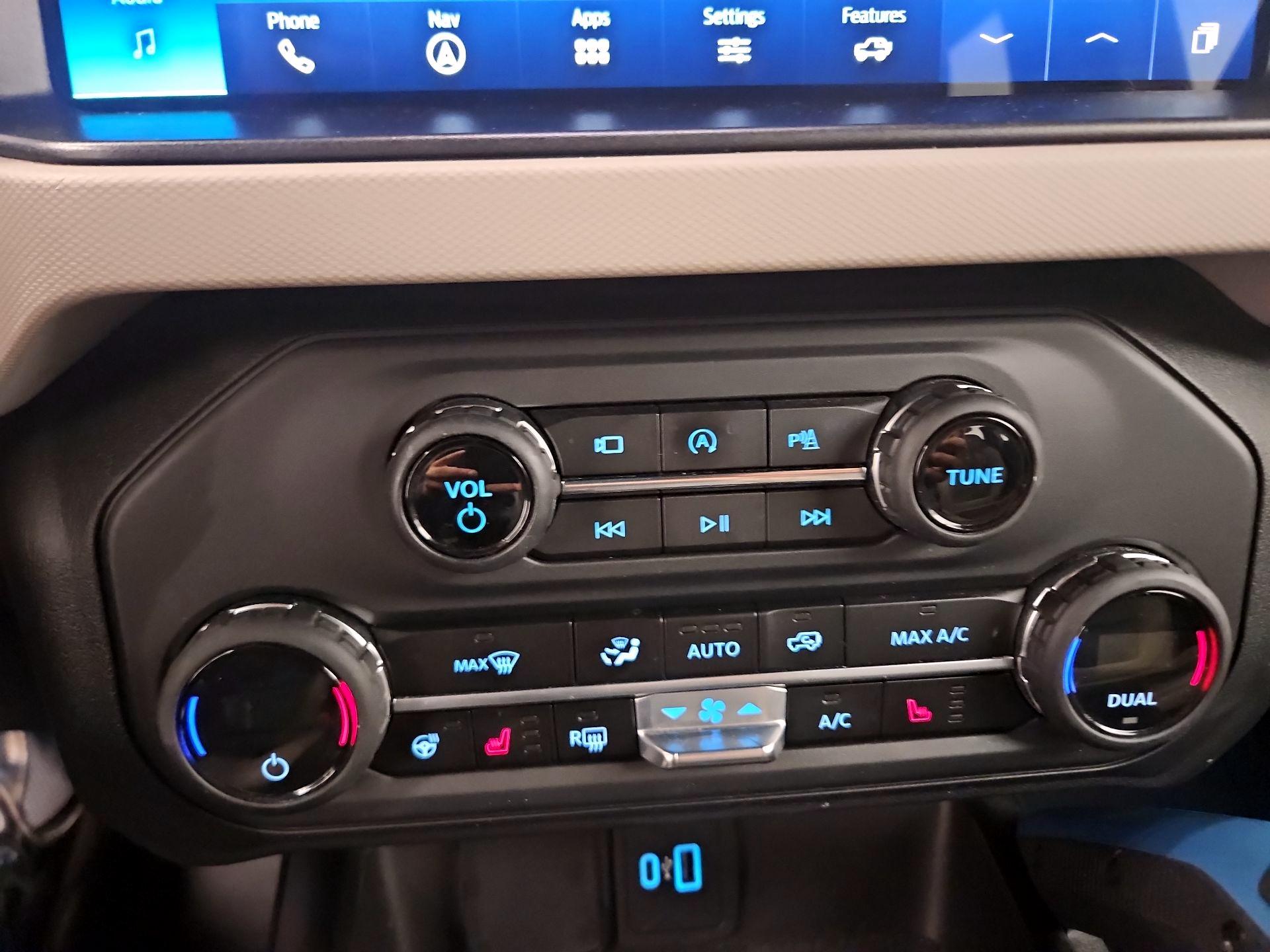 Thumbnail: 2023 Ford Bronco - 16