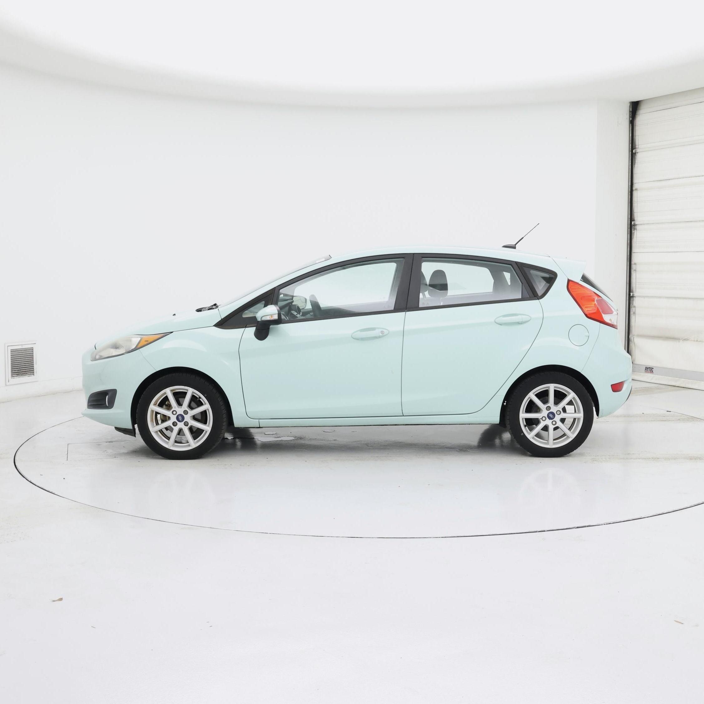 Thumbnail: 2018 Ford Fiesta - 3