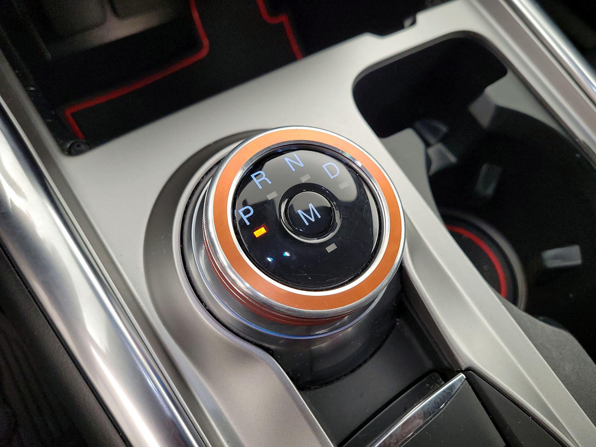 Thumbnail: 2020 Ford Explorer - 17