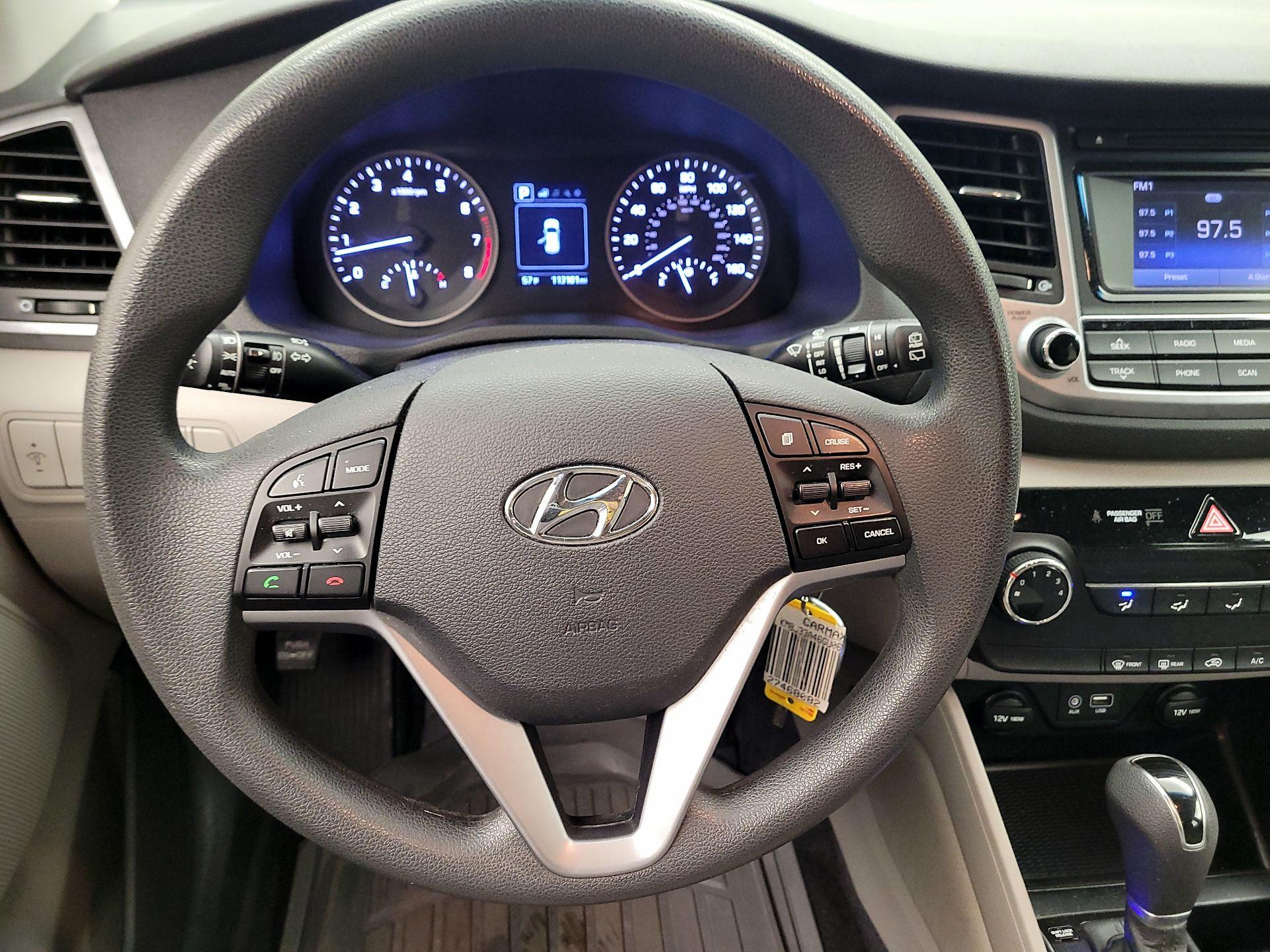 Thumbnail: 2016 Hyundai Tucson - 10