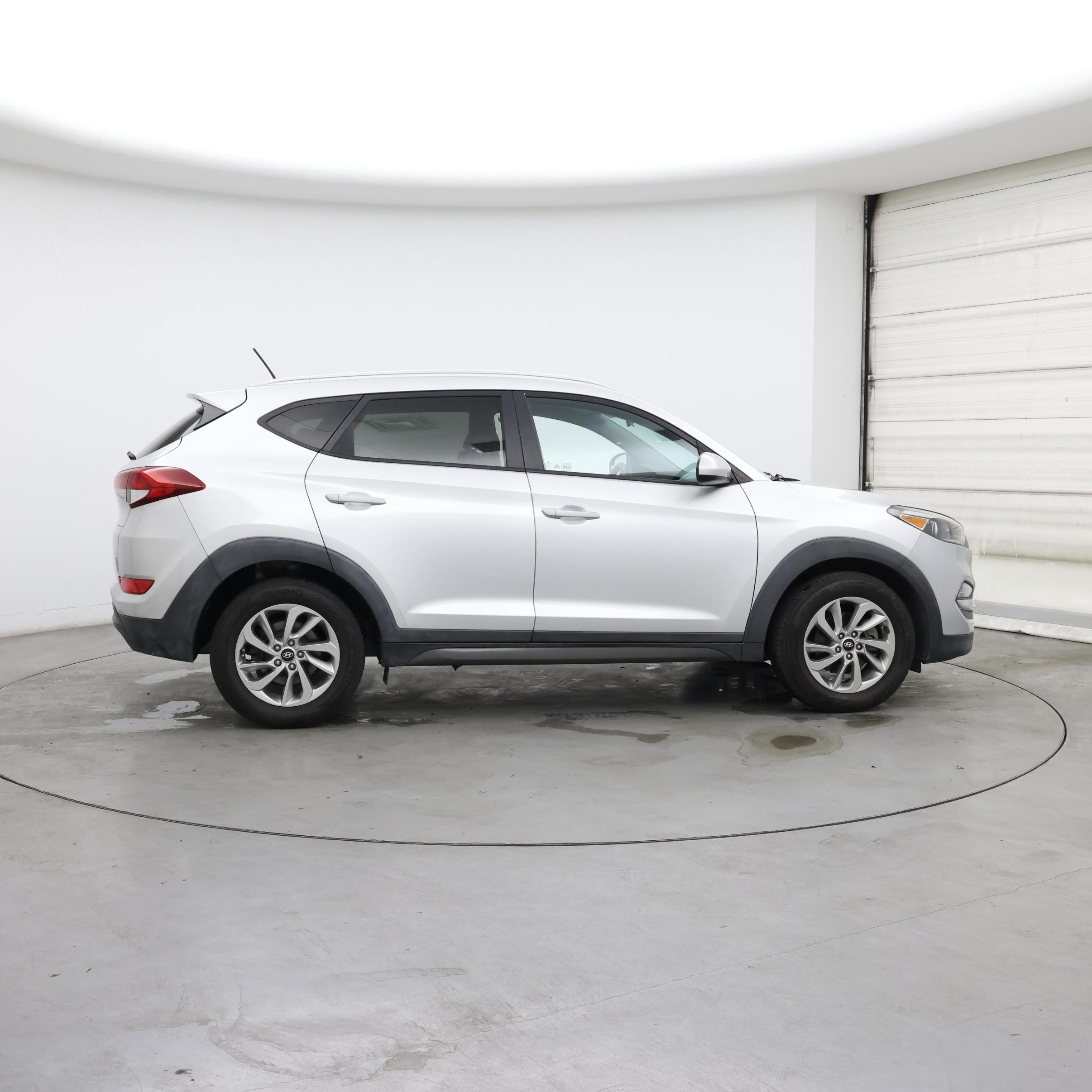 Thumbnail: 2016 Hyundai Tucson - 7