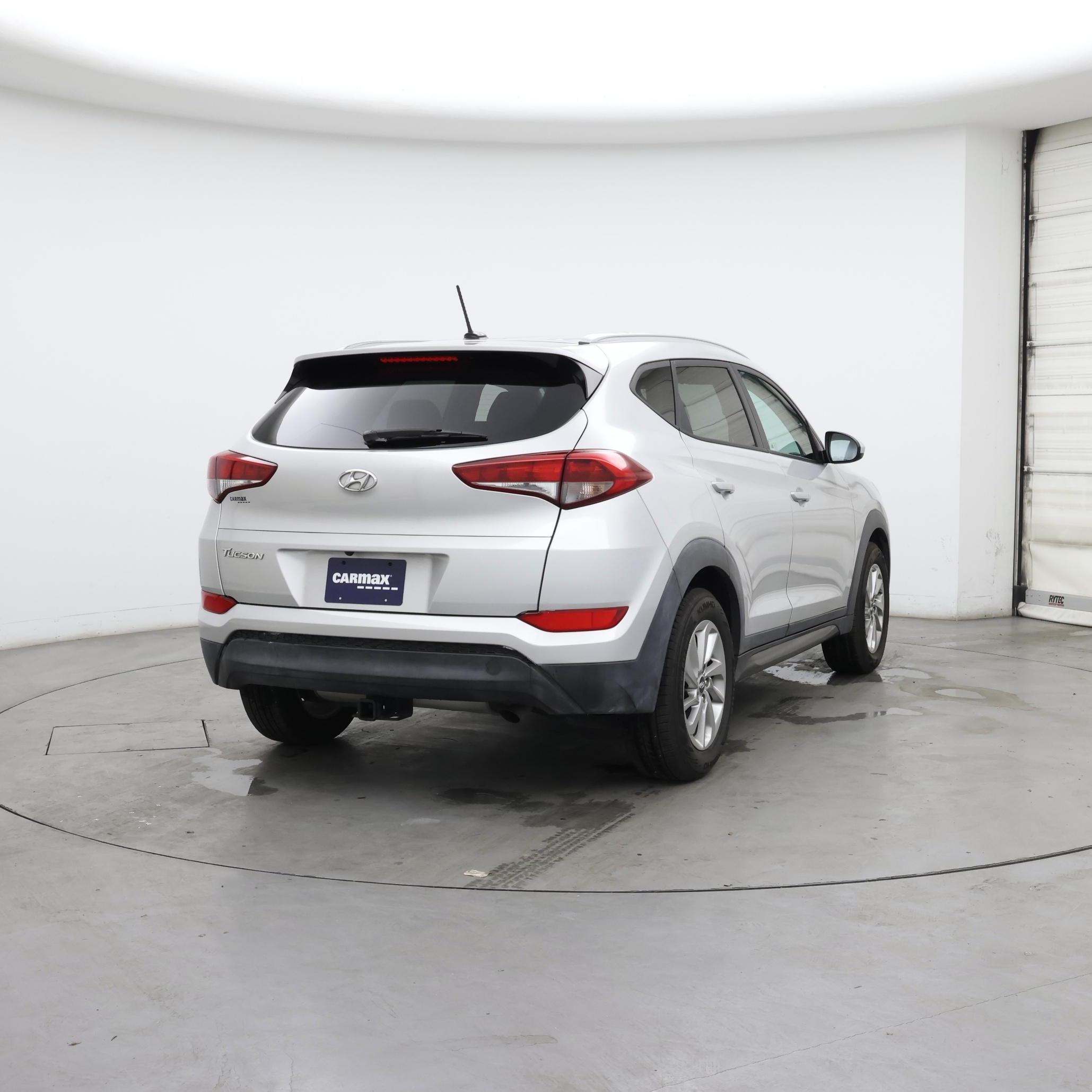 Thumbnail: 2016 Hyundai Tucson - 8