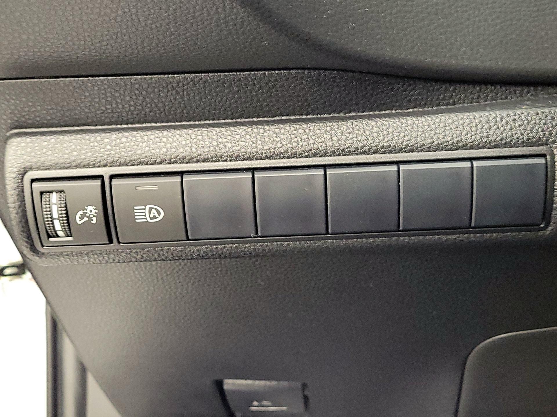 Thumbnail: 2019 Toyota Corolla - 13