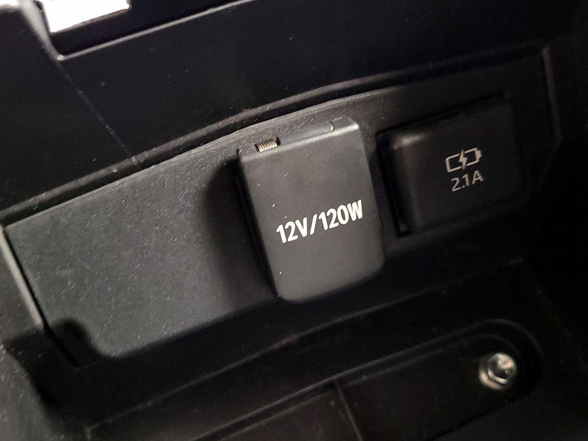 Thumbnail: 2019 Toyota Corolla - 18