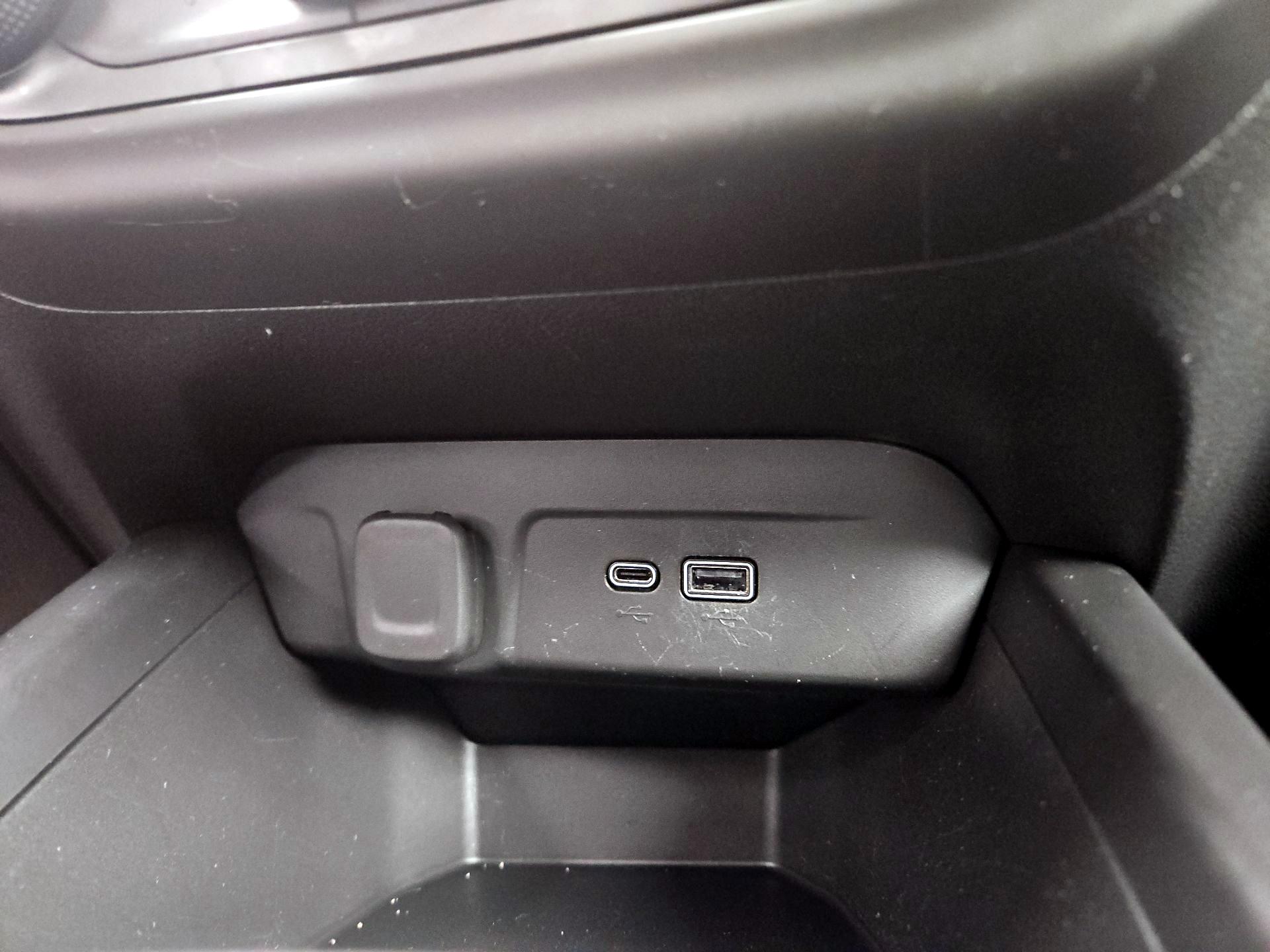 Thumbnail: 2024 Chevrolet Trax - 18