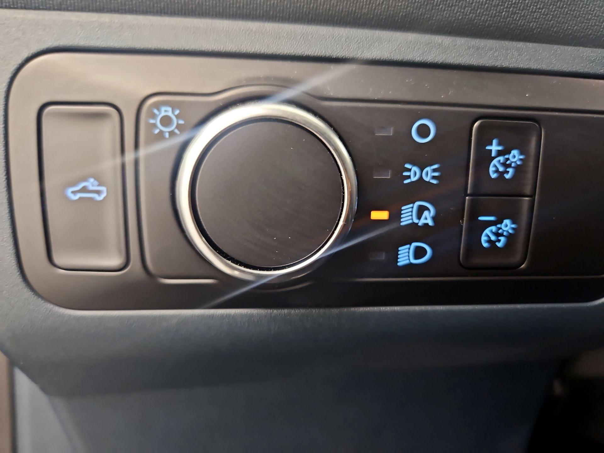 Thumbnail: 2025 Ford Maverick - 13