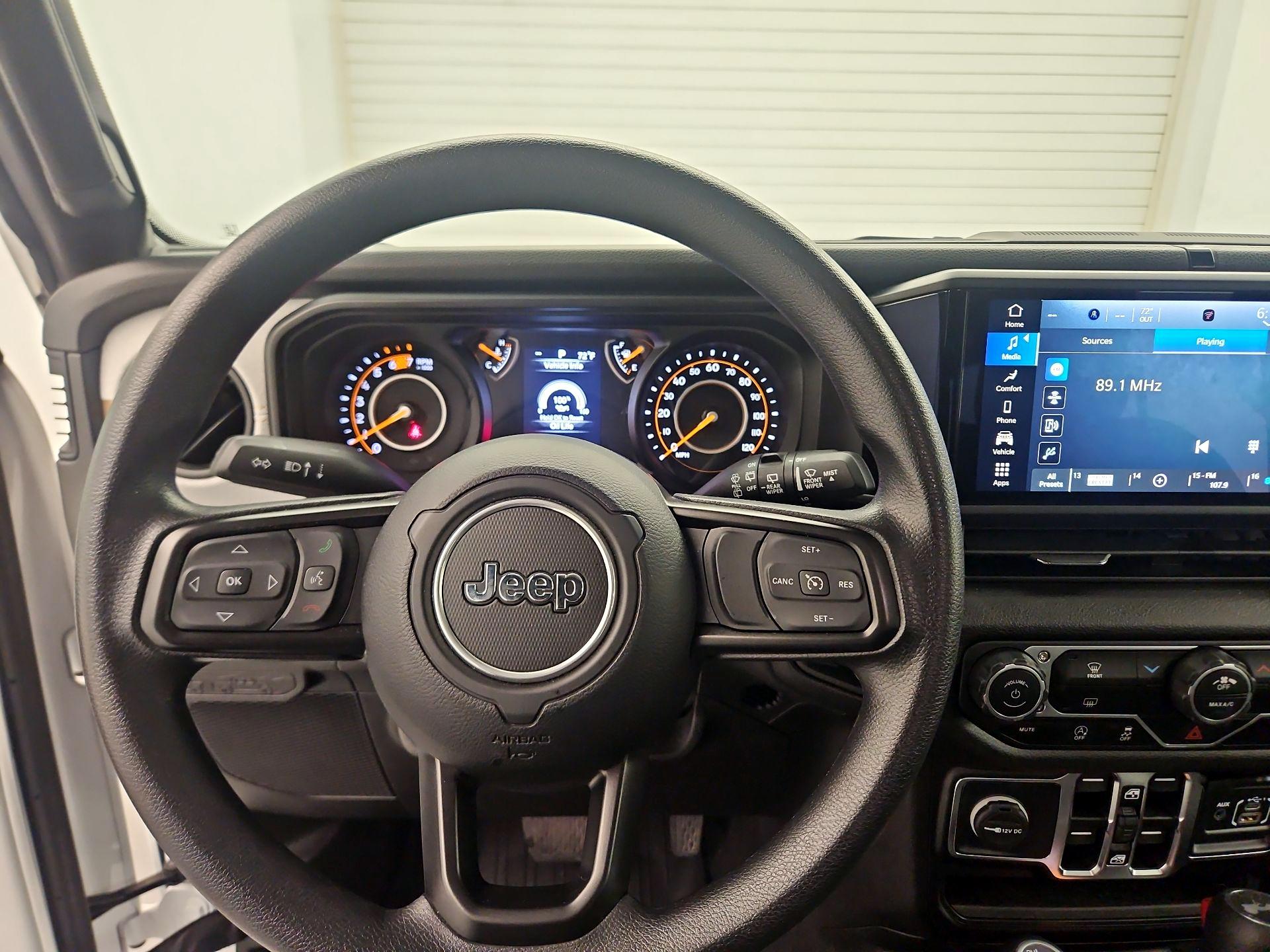 Thumbnail: 2025 Jeep Wrangler - 10