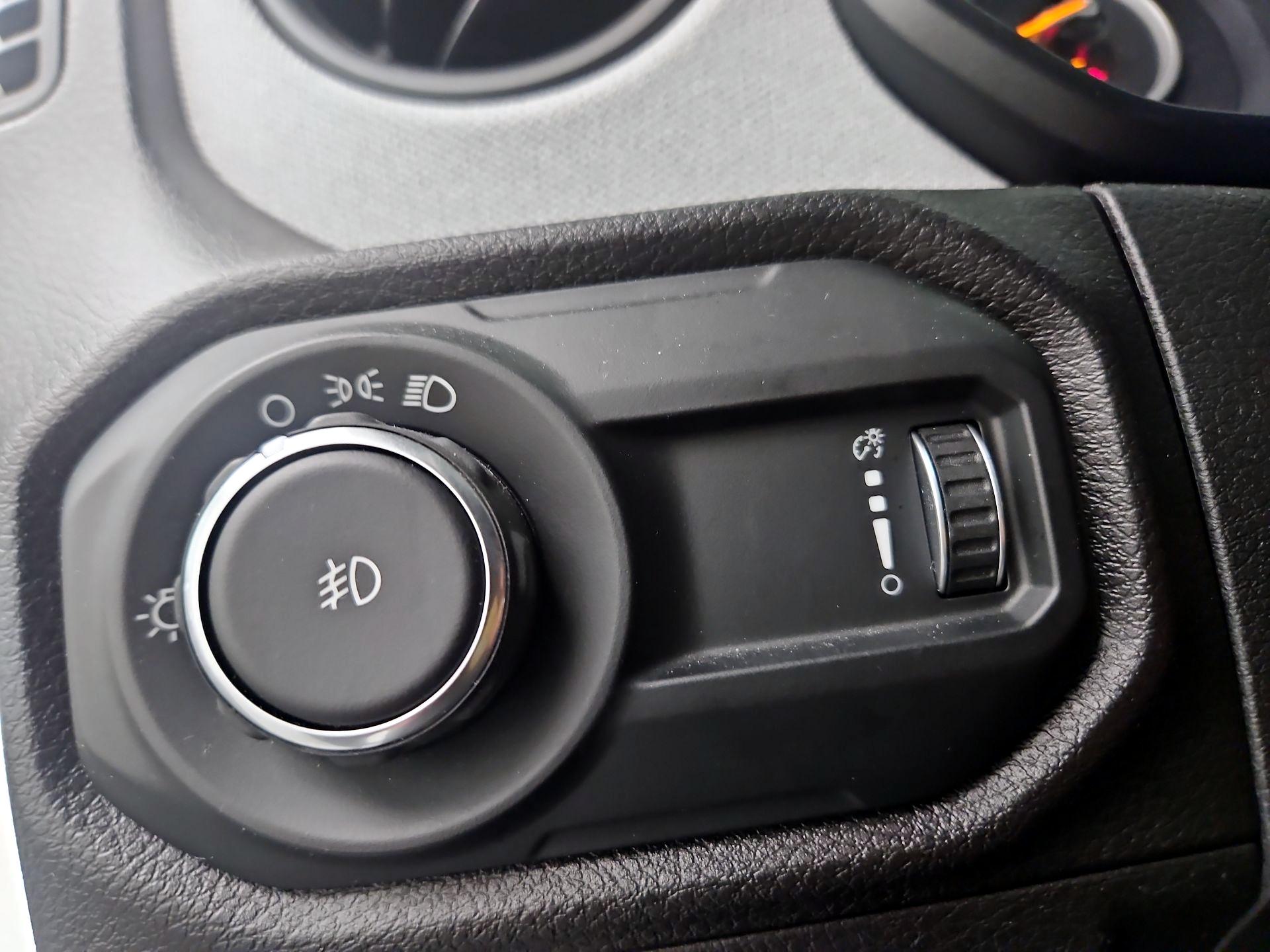 Thumbnail: 2025 Jeep Wrangler - 13