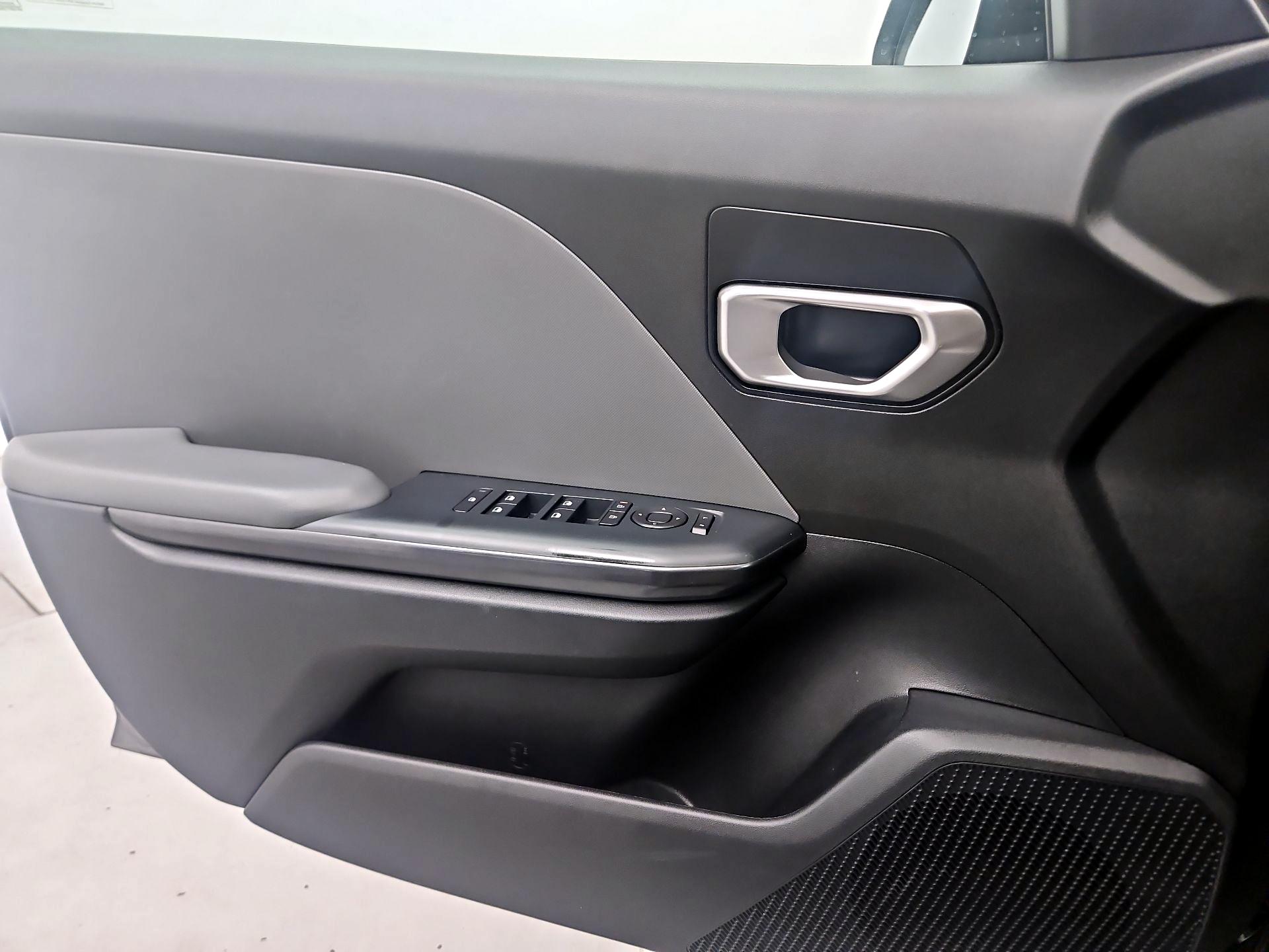 Thumbnail: 2025 Kia K4 - 12